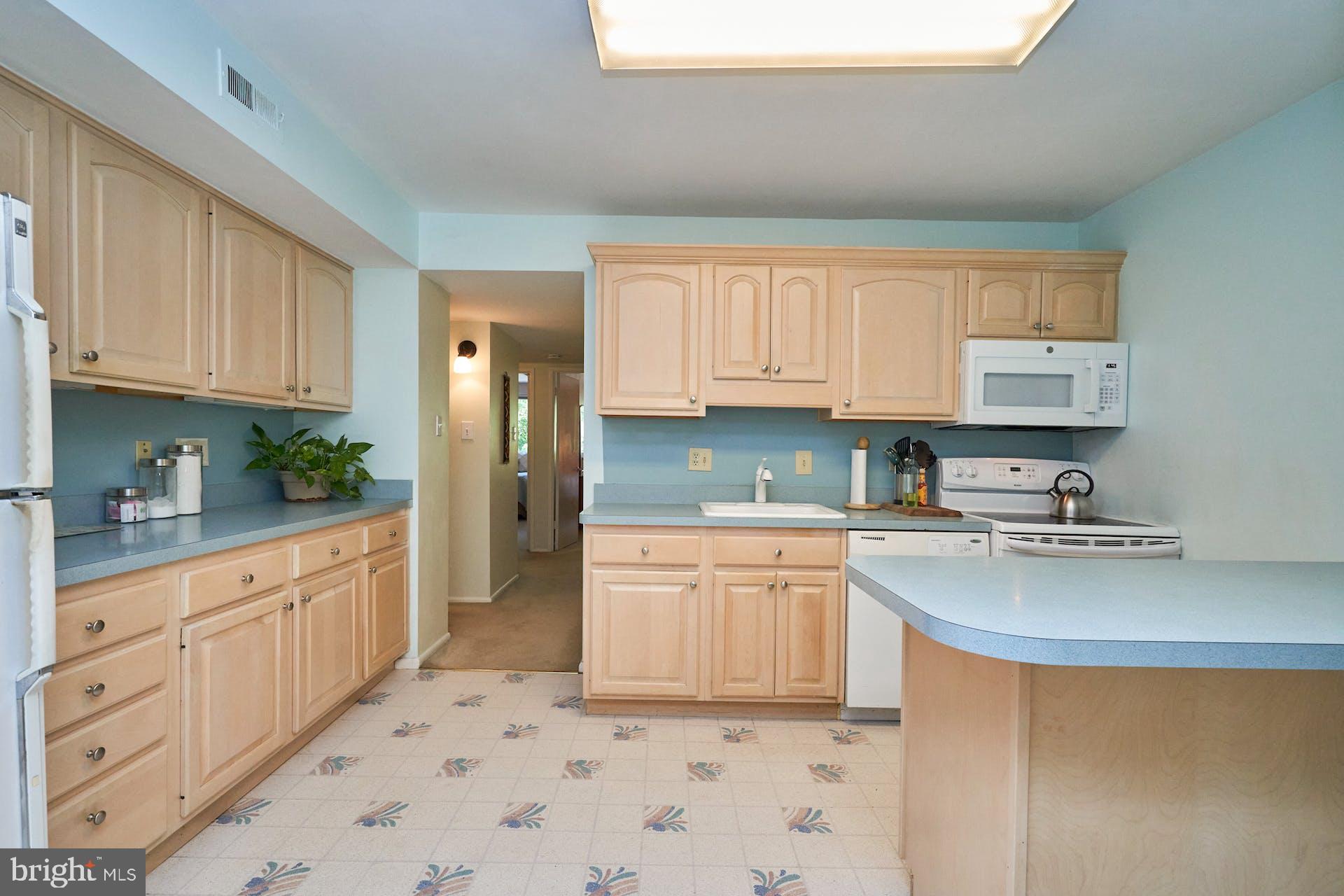 ALEXANDRIA OVERLOOK - Residential