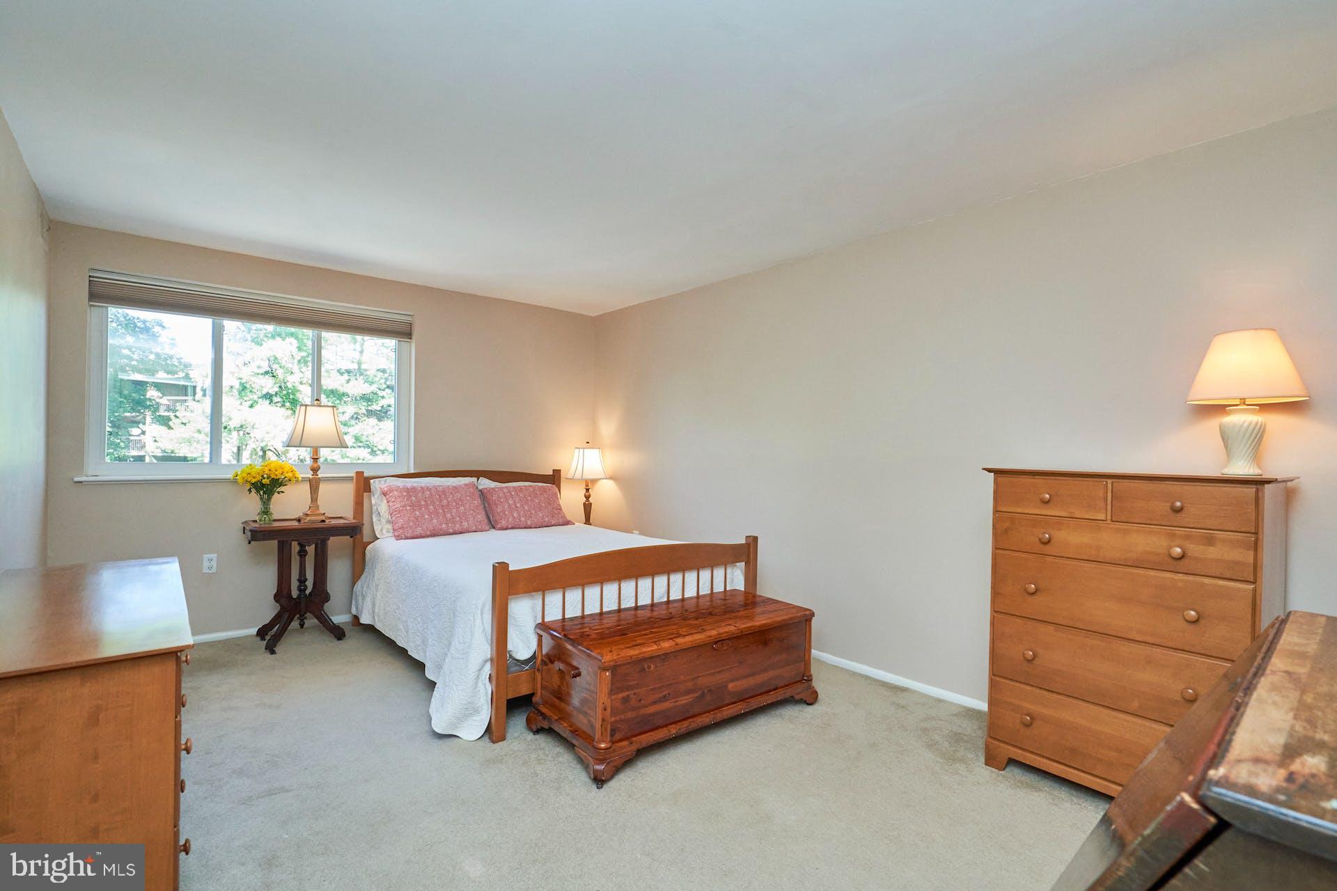 ALEXANDRIA OVERLOOK - Residential