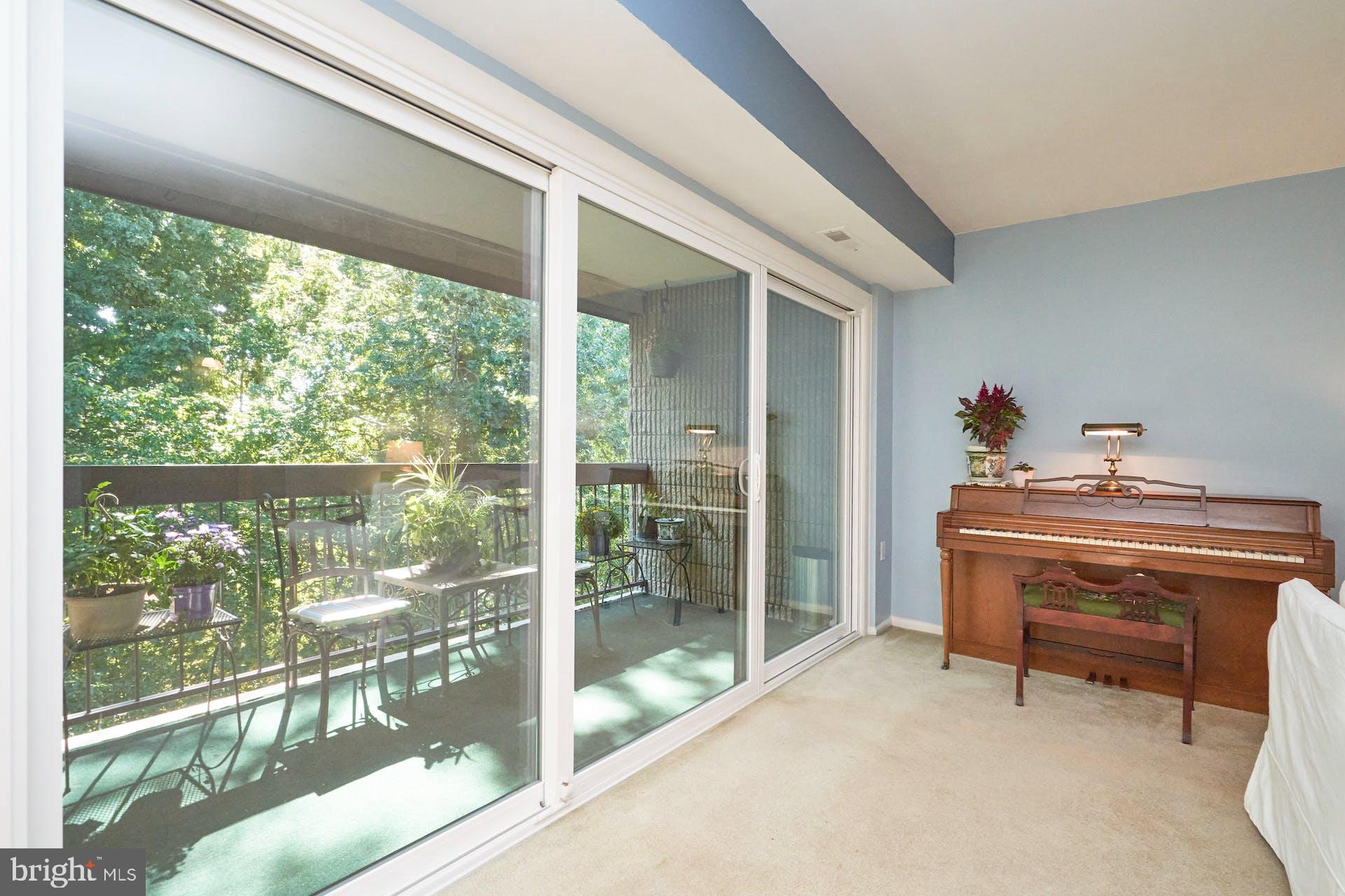 ALEXANDRIA OVERLOOK - Residential