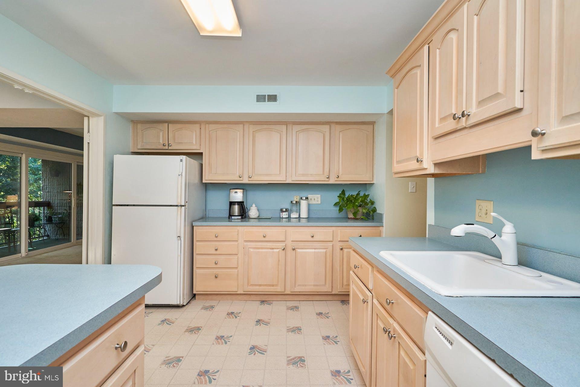 ALEXANDRIA OVERLOOK - Residential