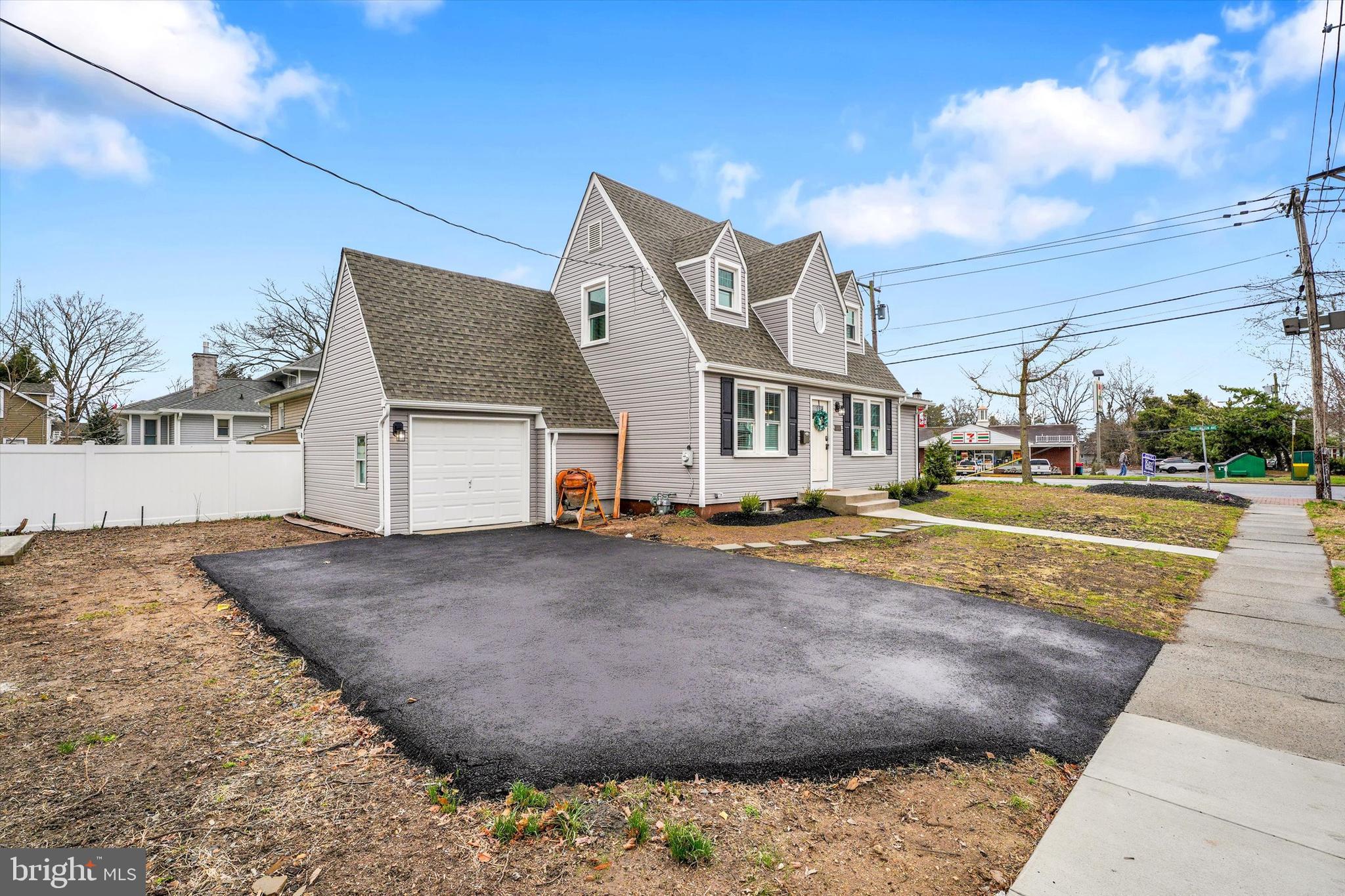 330 HAZEL AVENUE