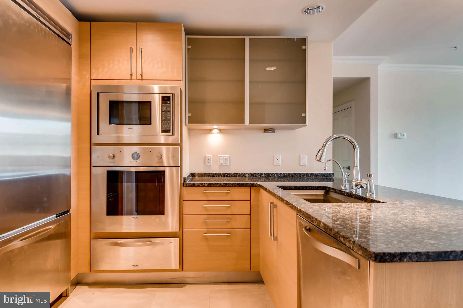 THE RITZ-CARLTON RESIDENCES - Residential