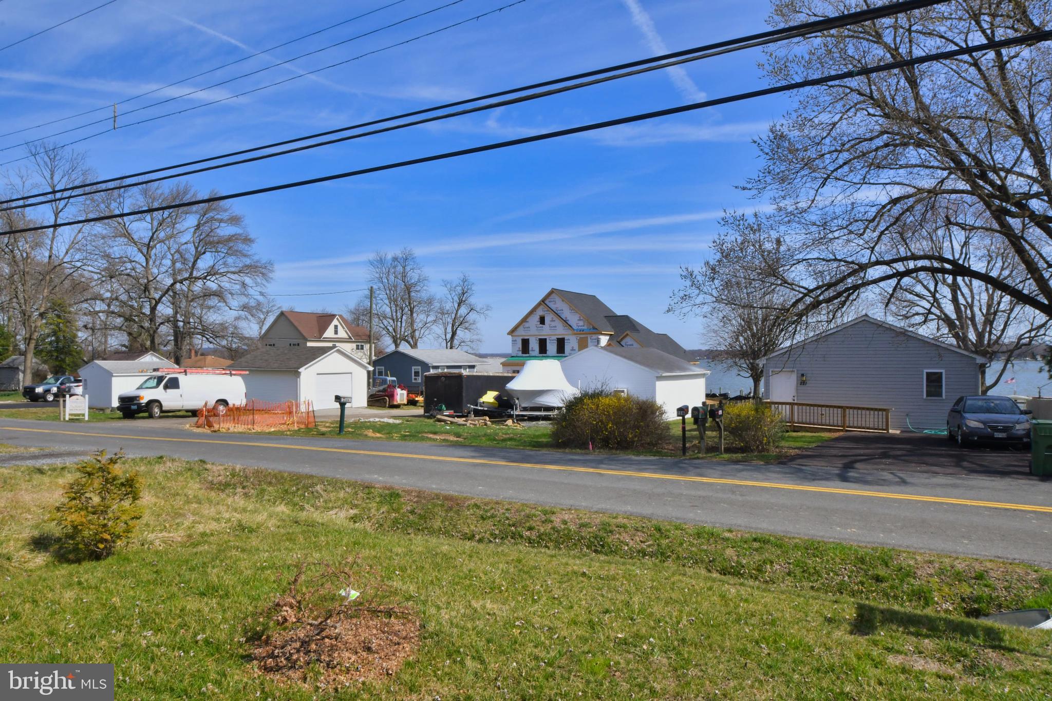 WILLOUGHBY BEACH - Residential