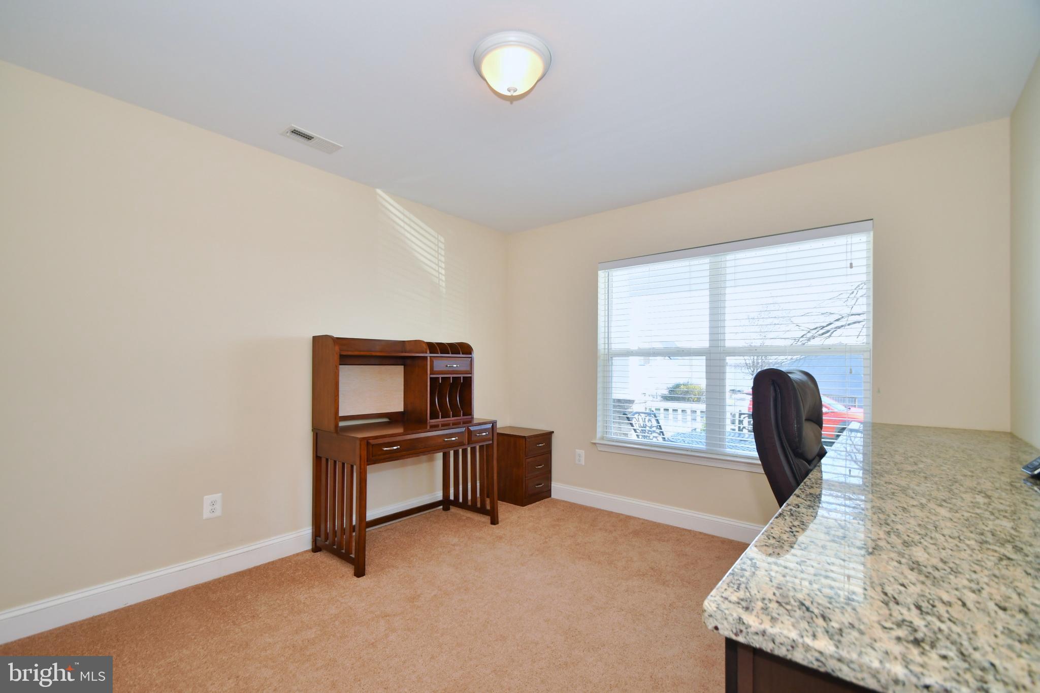 WILLOUGHBY BEACH - Residential