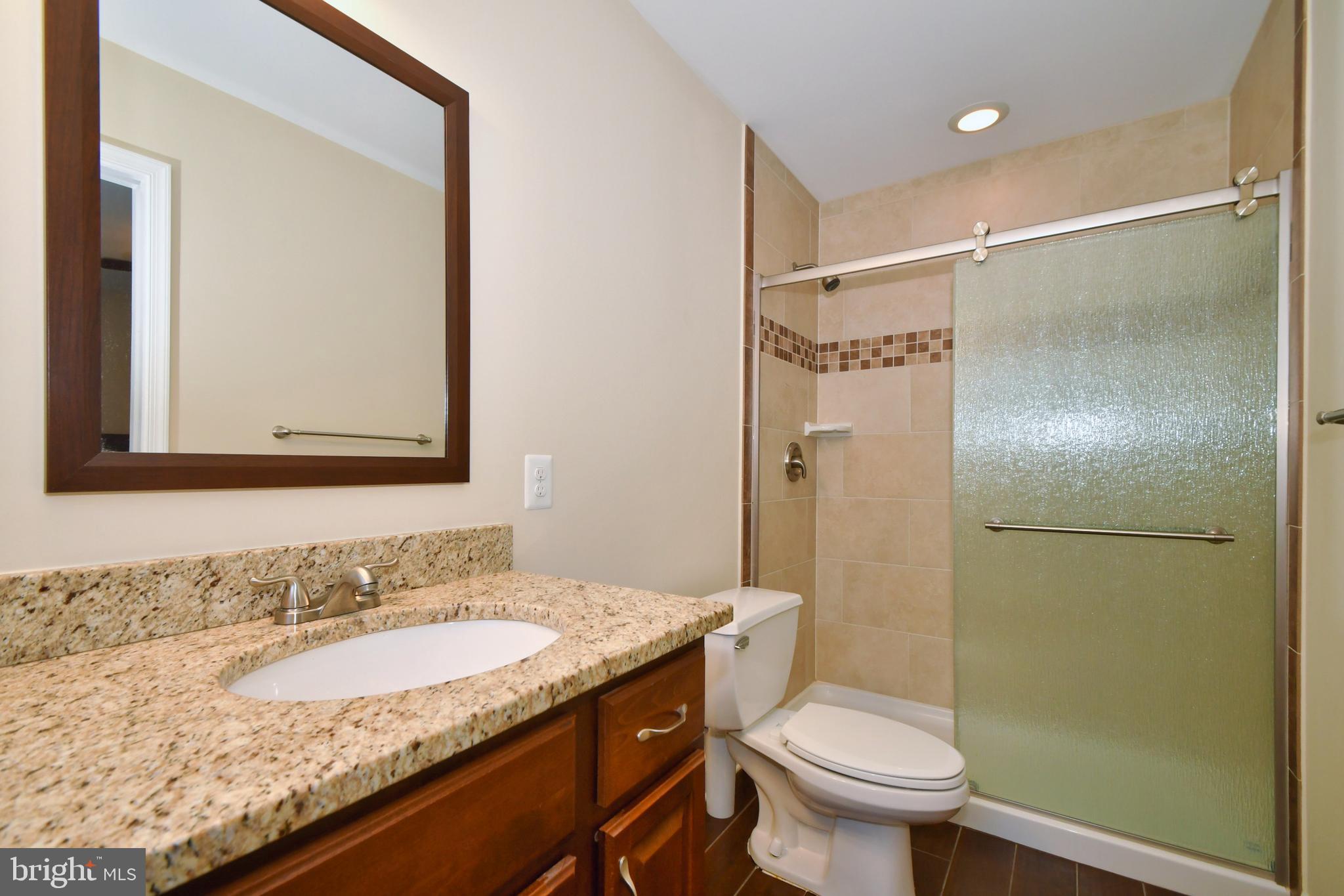 WILLOUGHBY BEACH - Residential