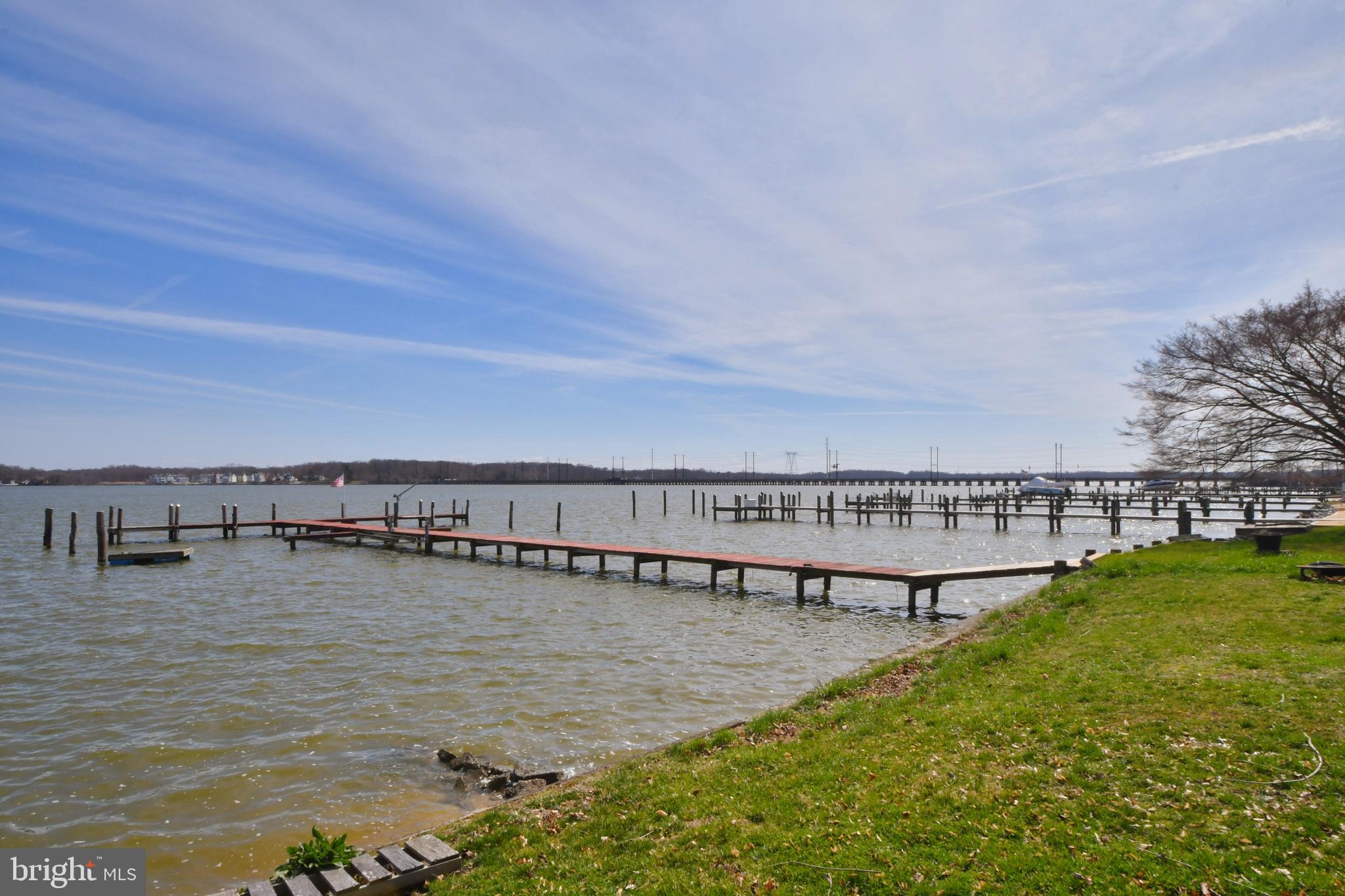 WILLOUGHBY BEACH - Residential