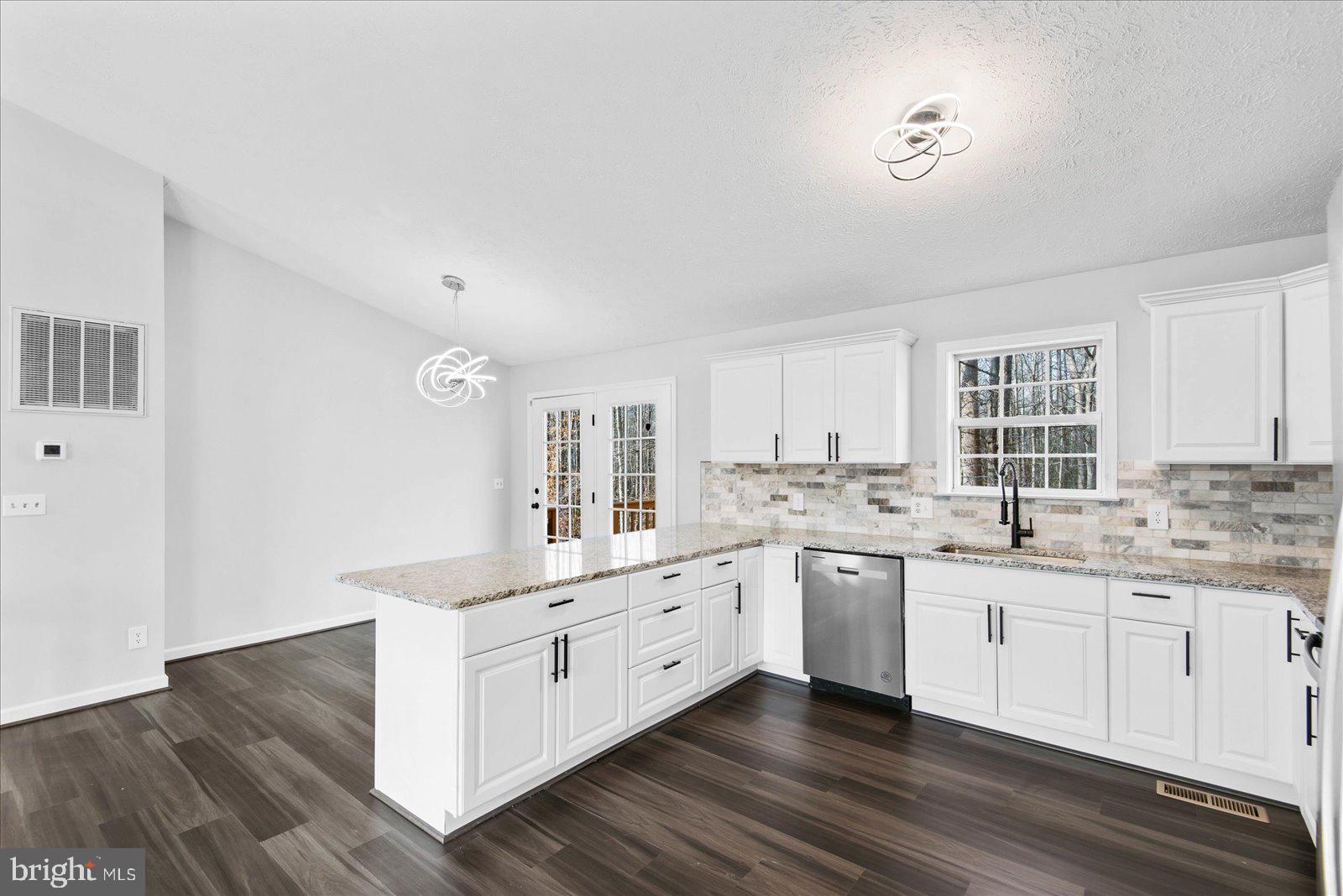 ARBOR GLEN - Residential