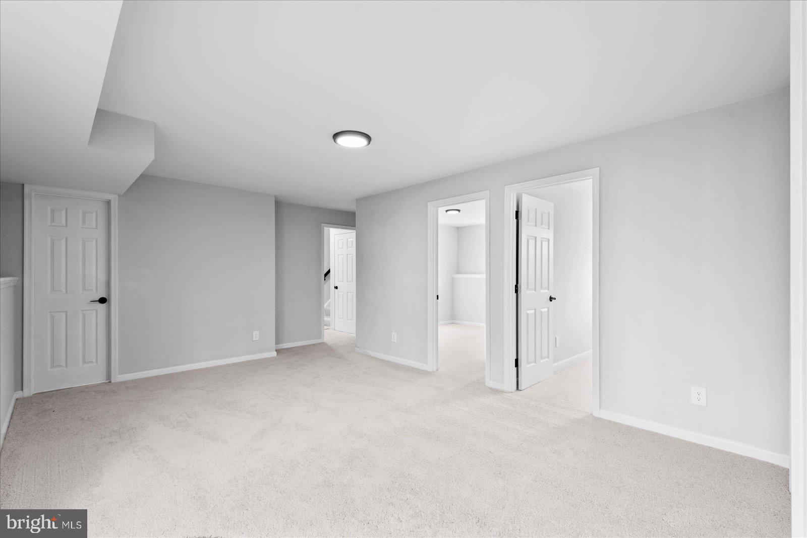 ARBOR GLEN - Residential