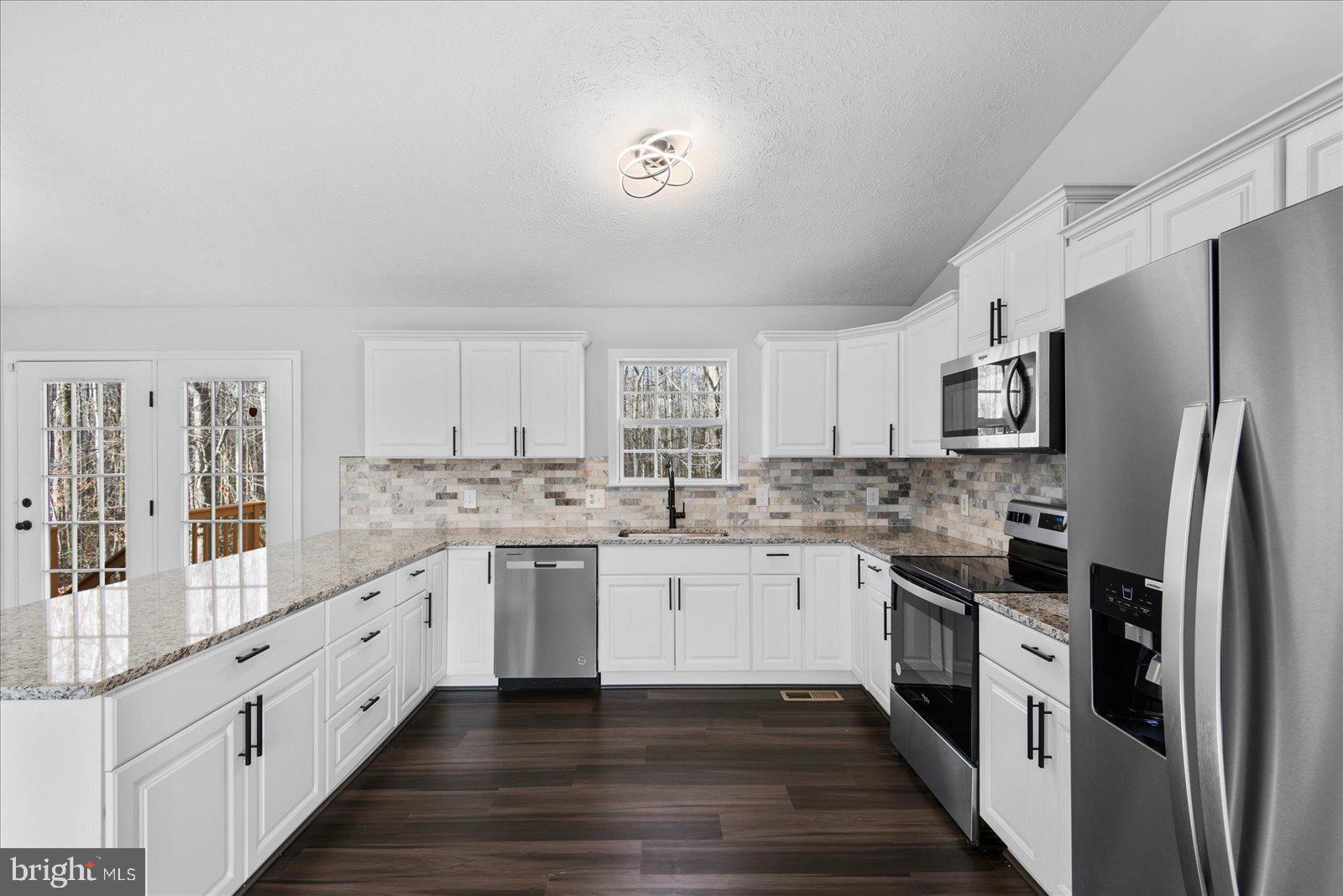 ARBOR GLEN - Residential