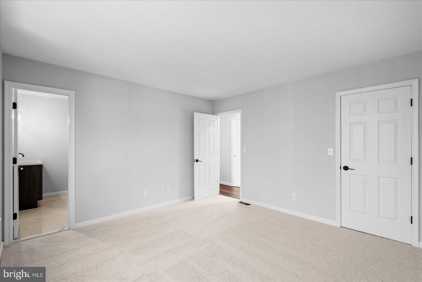 ARBOR GLEN - Residential