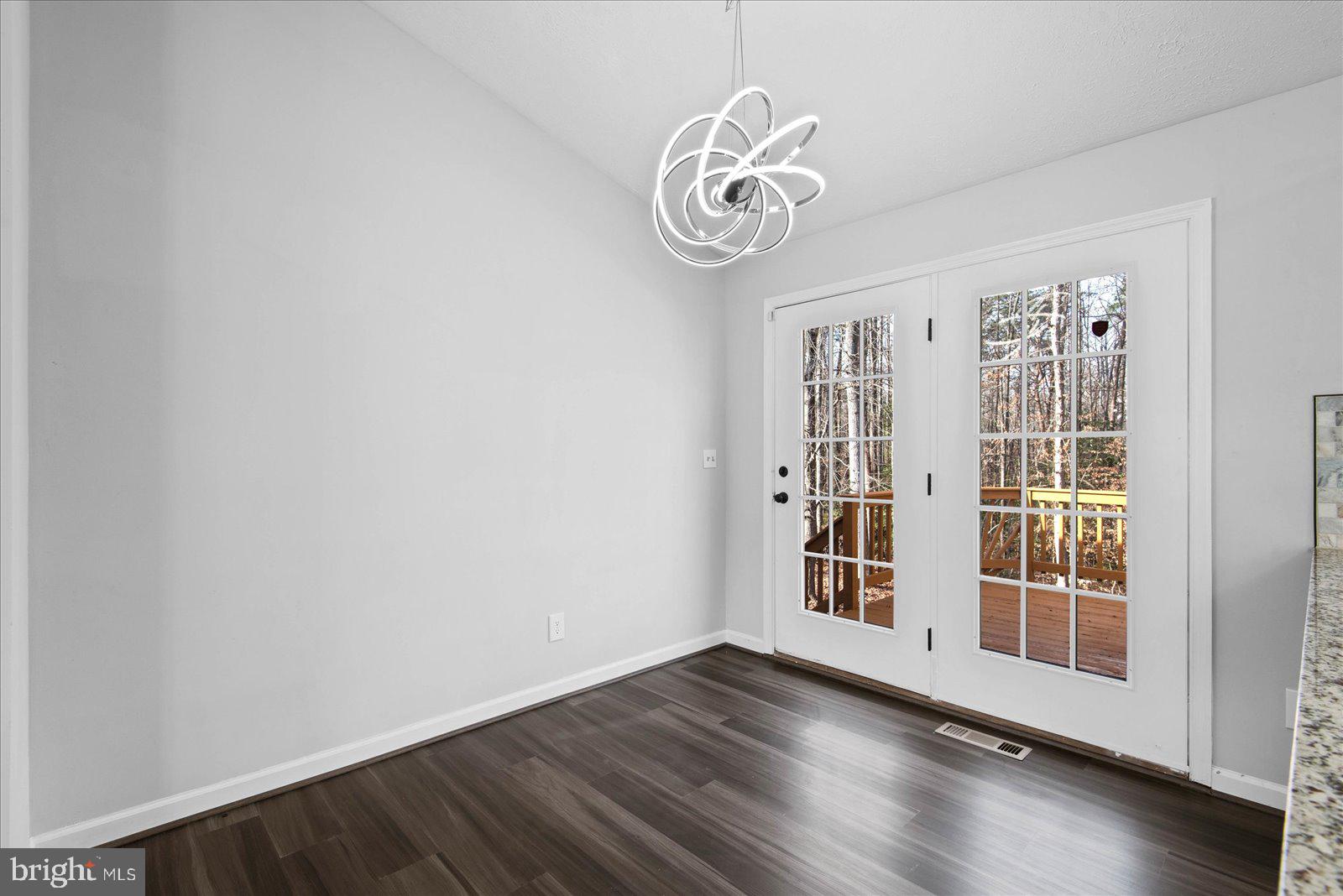 ARBOR GLEN - Residential