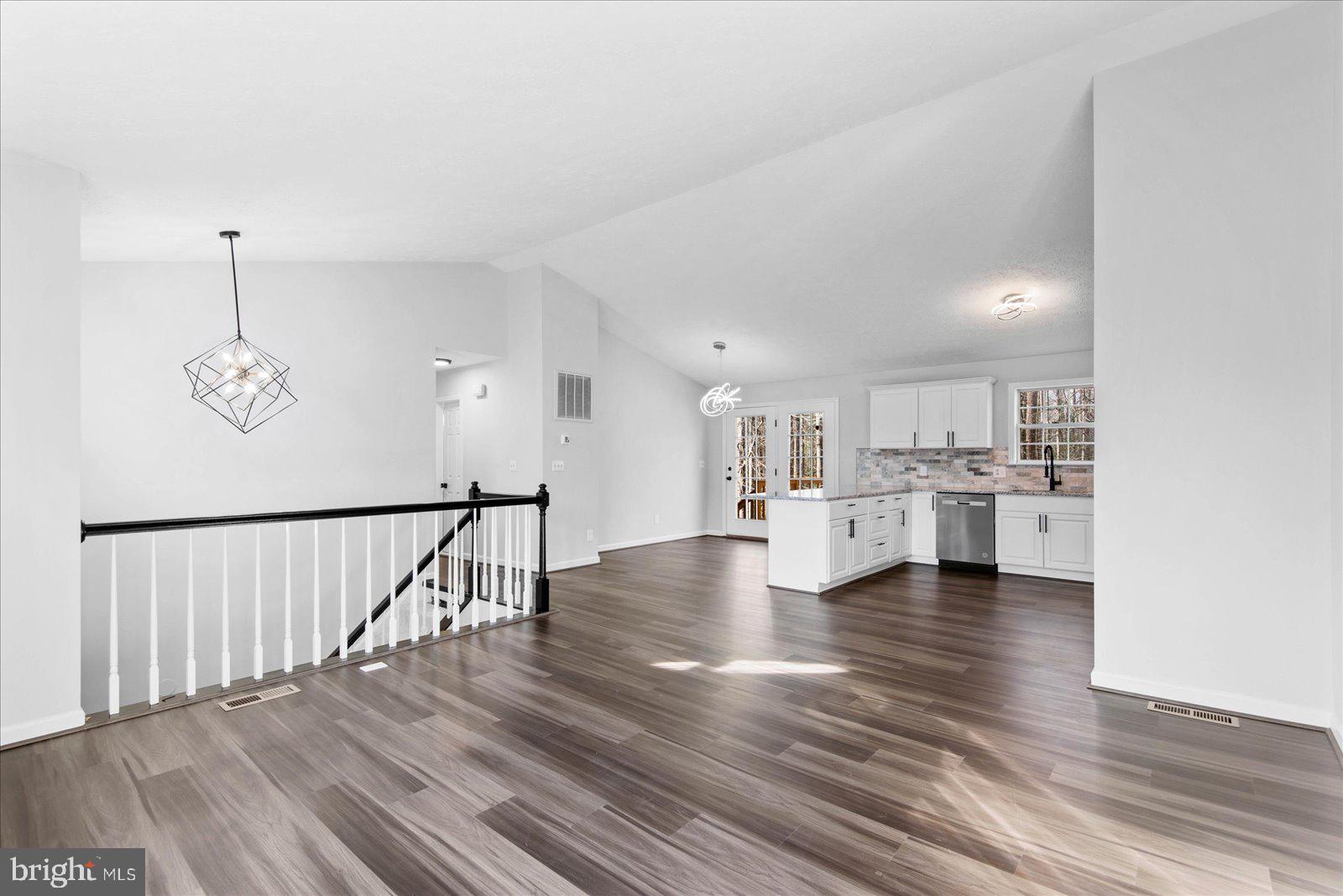 ARBOR GLEN - Residential