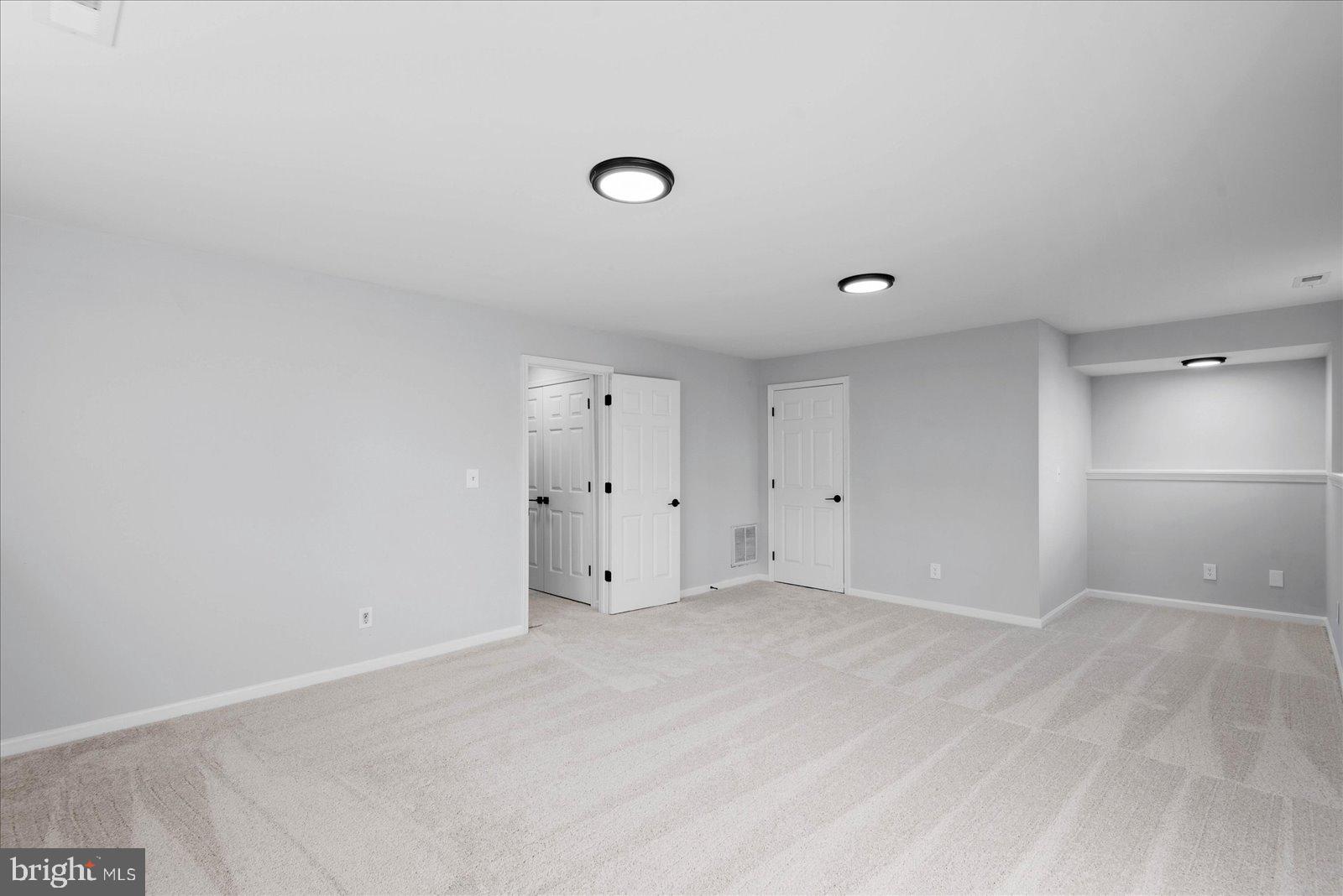 ARBOR GLEN - Residential