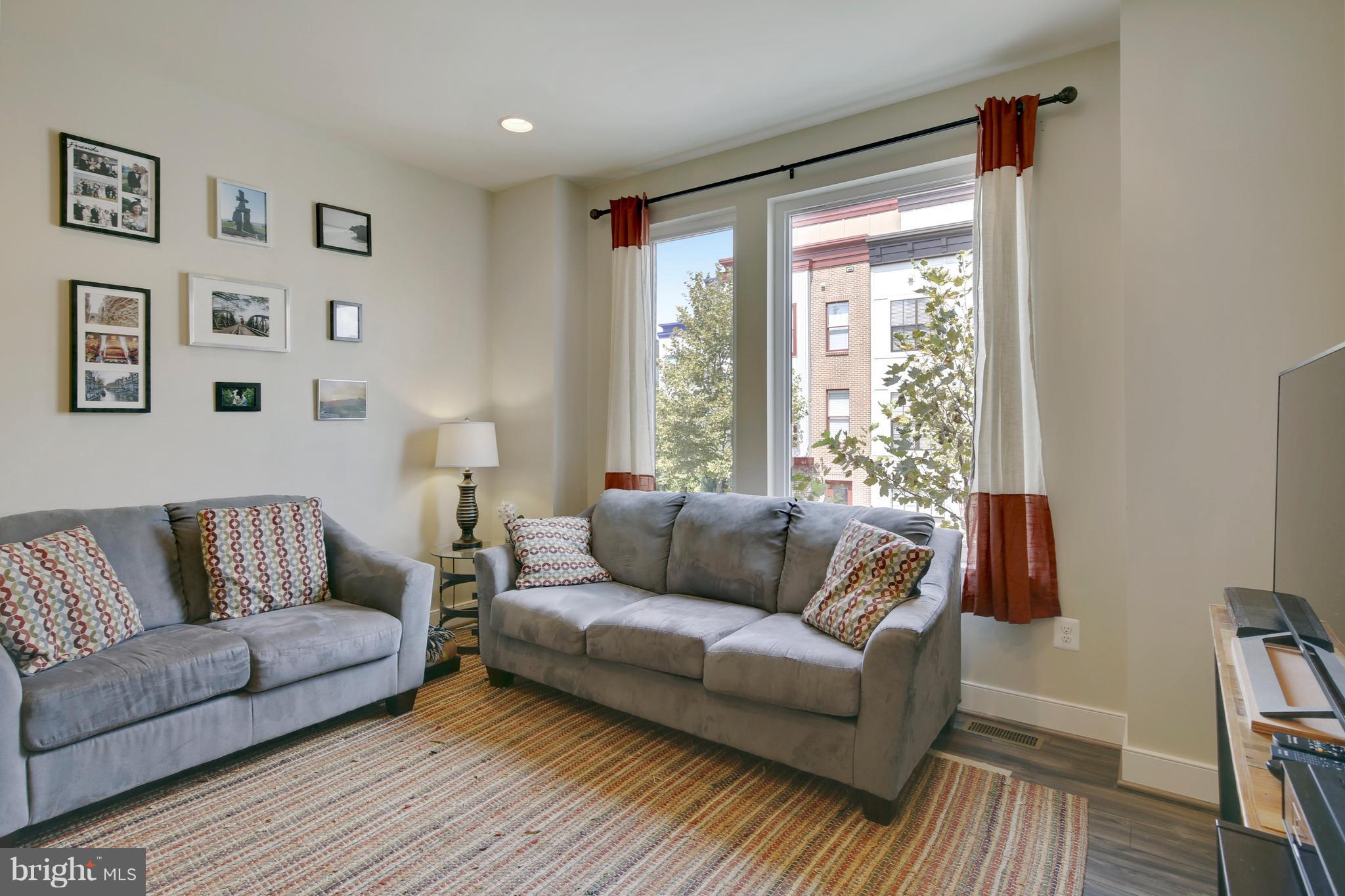 EYA ARTS DISTRICT - Residential