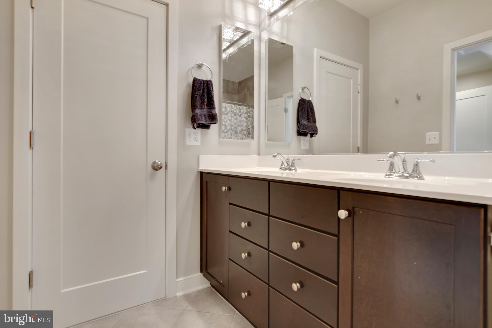 EYA ARTS DISTRICT - Residential