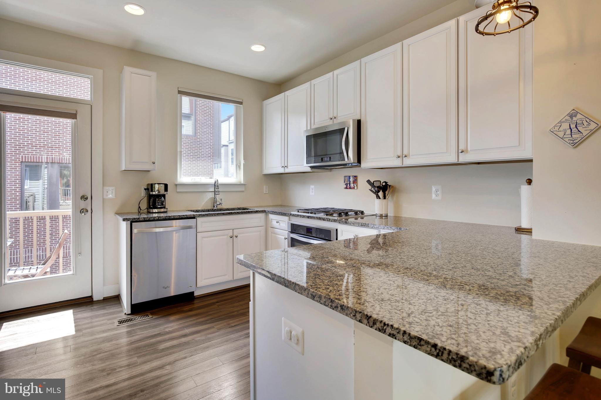 EYA ARTS DISTRICT - Residential