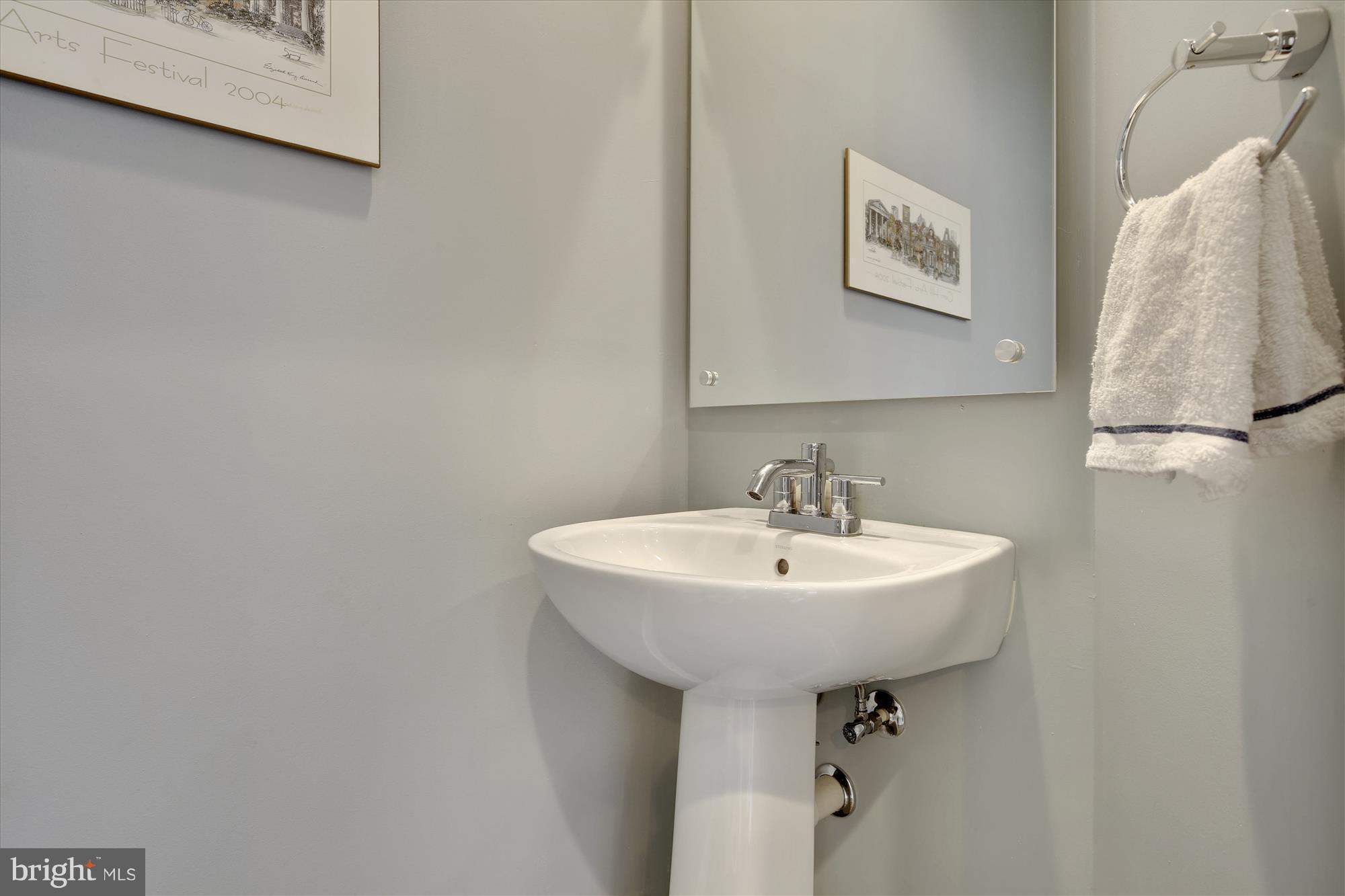 EYA ARTS DISTRICT - Residential