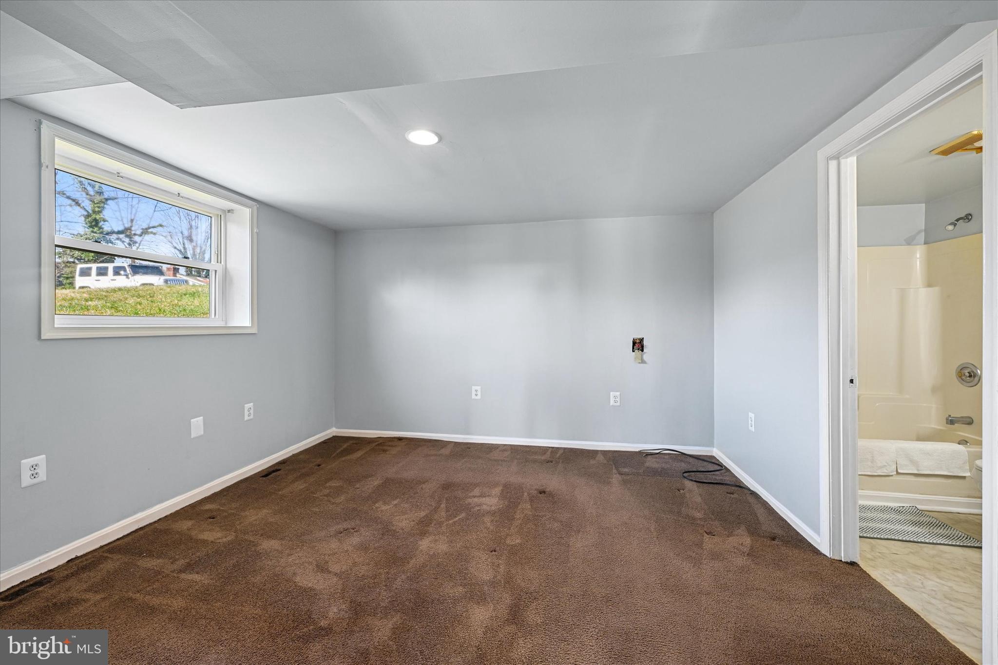 ARUNDEL GARDENS - Residential