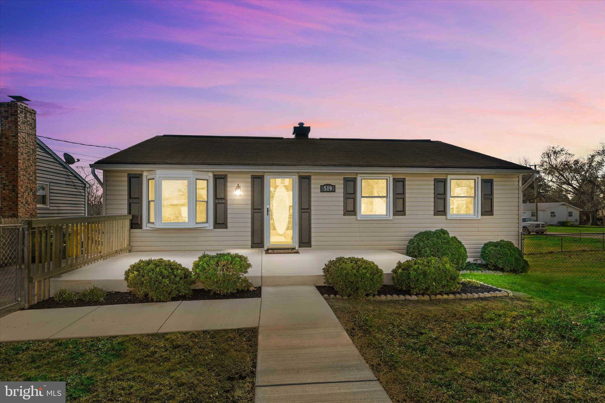 ARUNDEL GARDENS - Residential