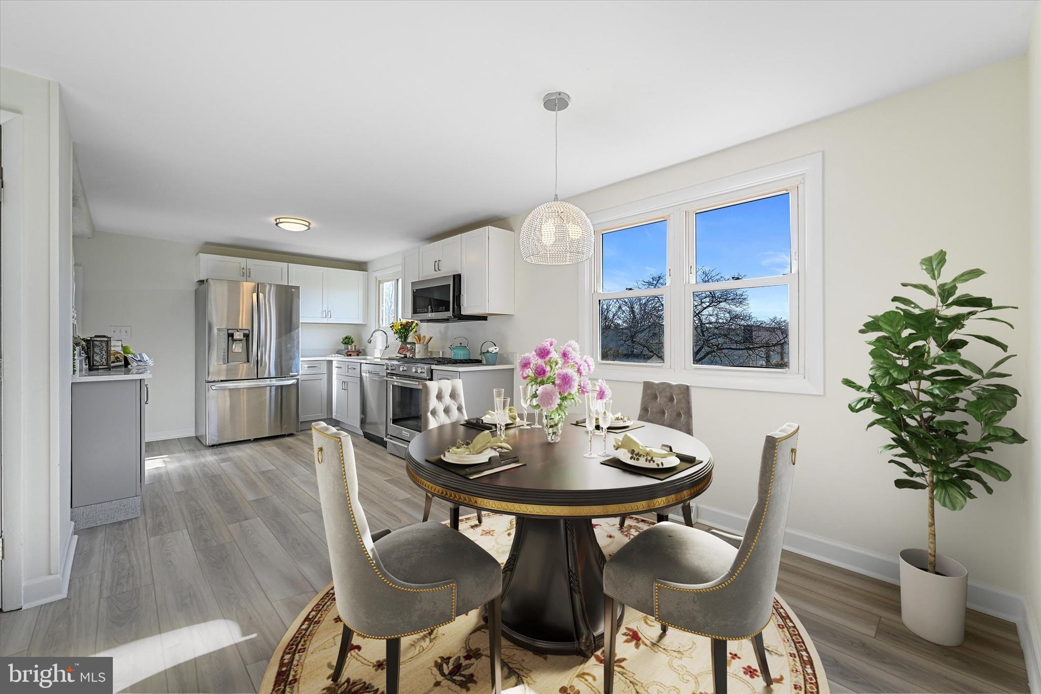 ARUNDEL GARDENS - Residential