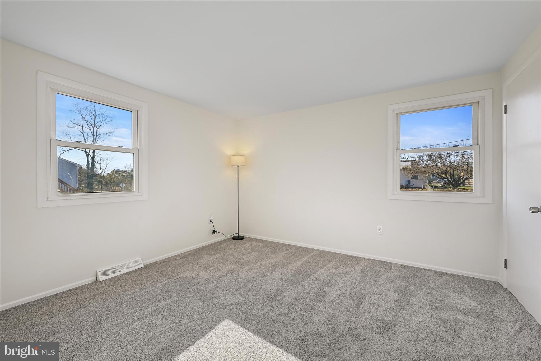 ARUNDEL GARDENS - Residential