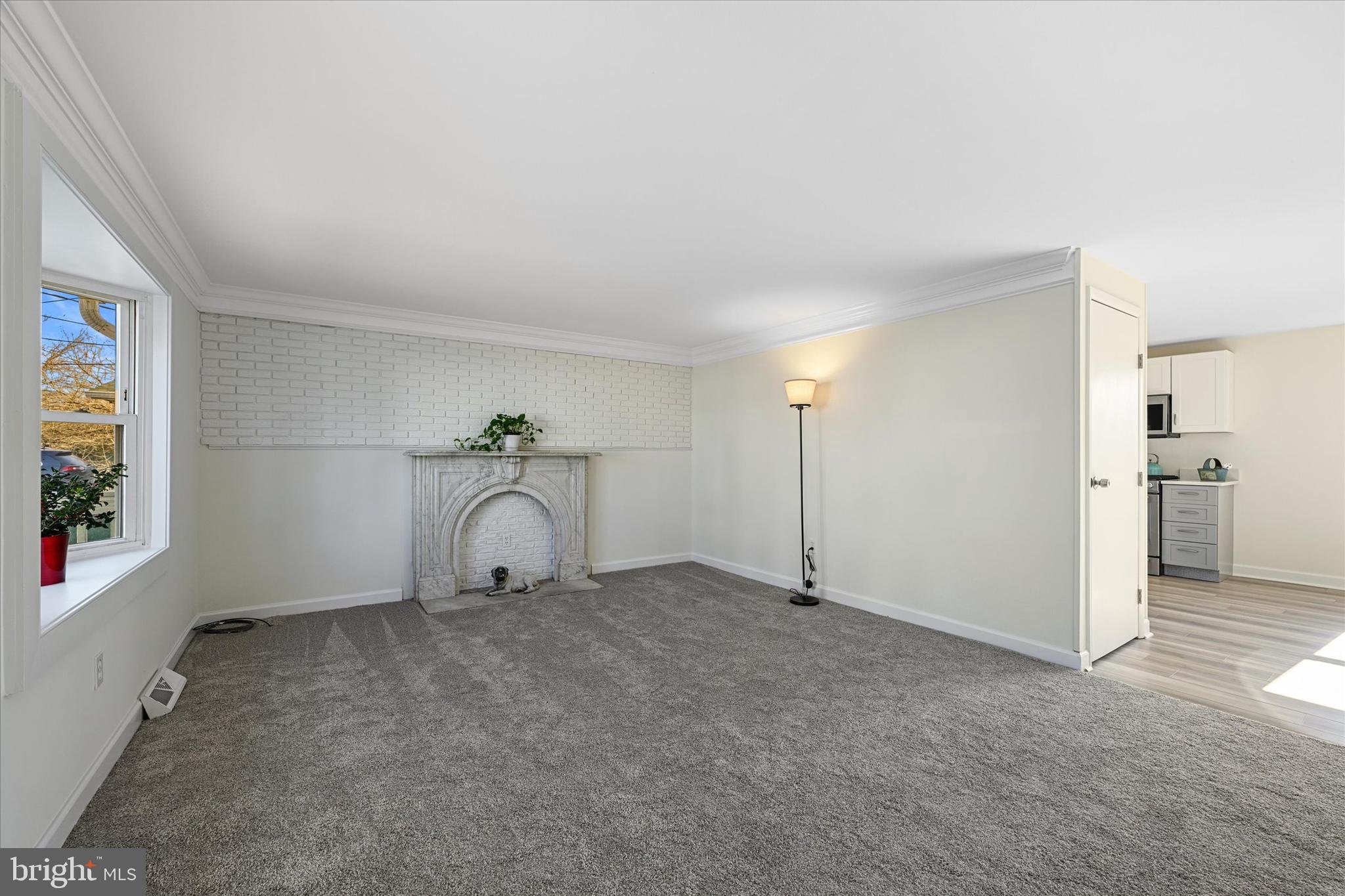 ARUNDEL GARDENS - Residential