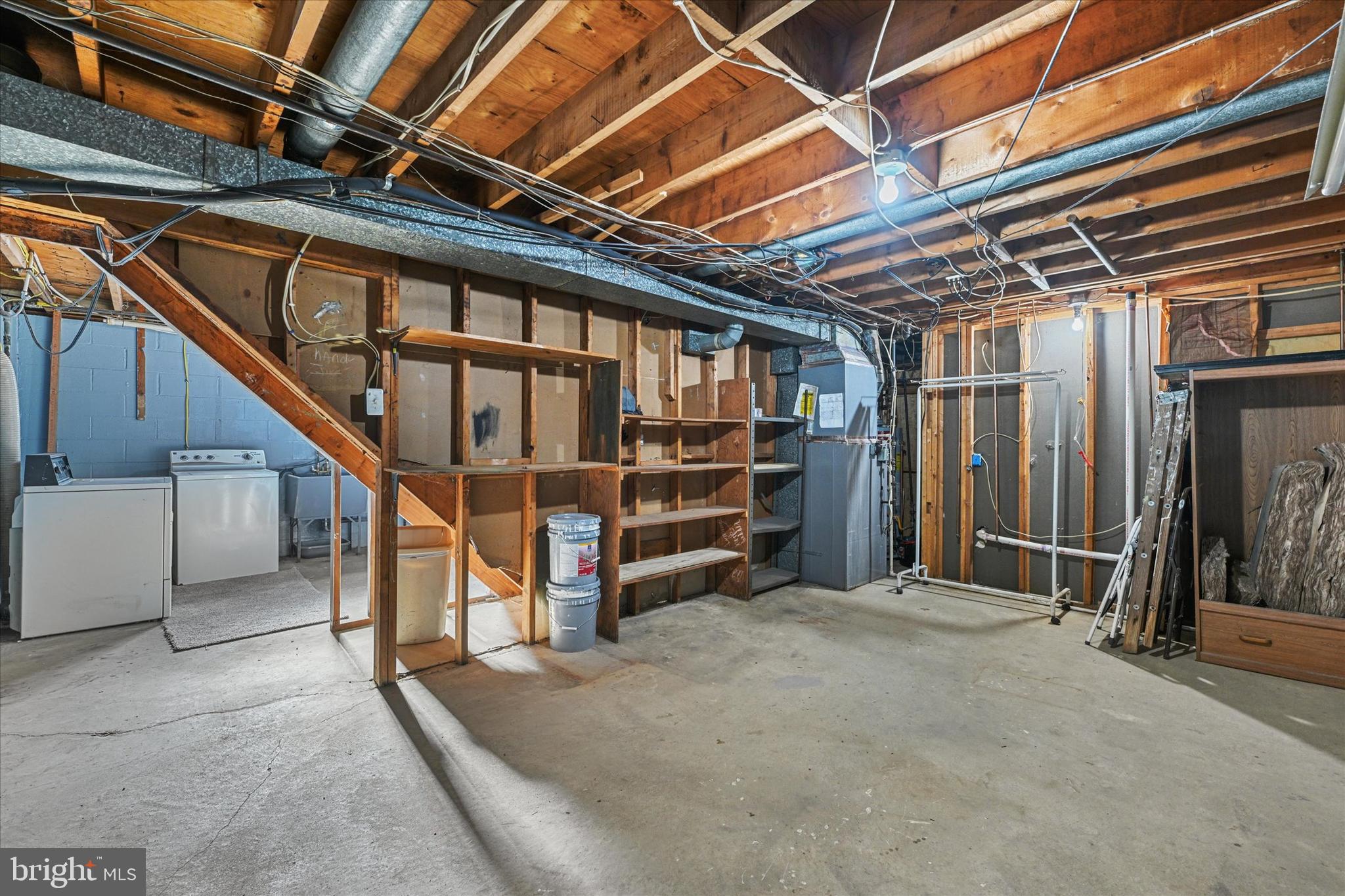 ARUNDEL GARDENS - Residential