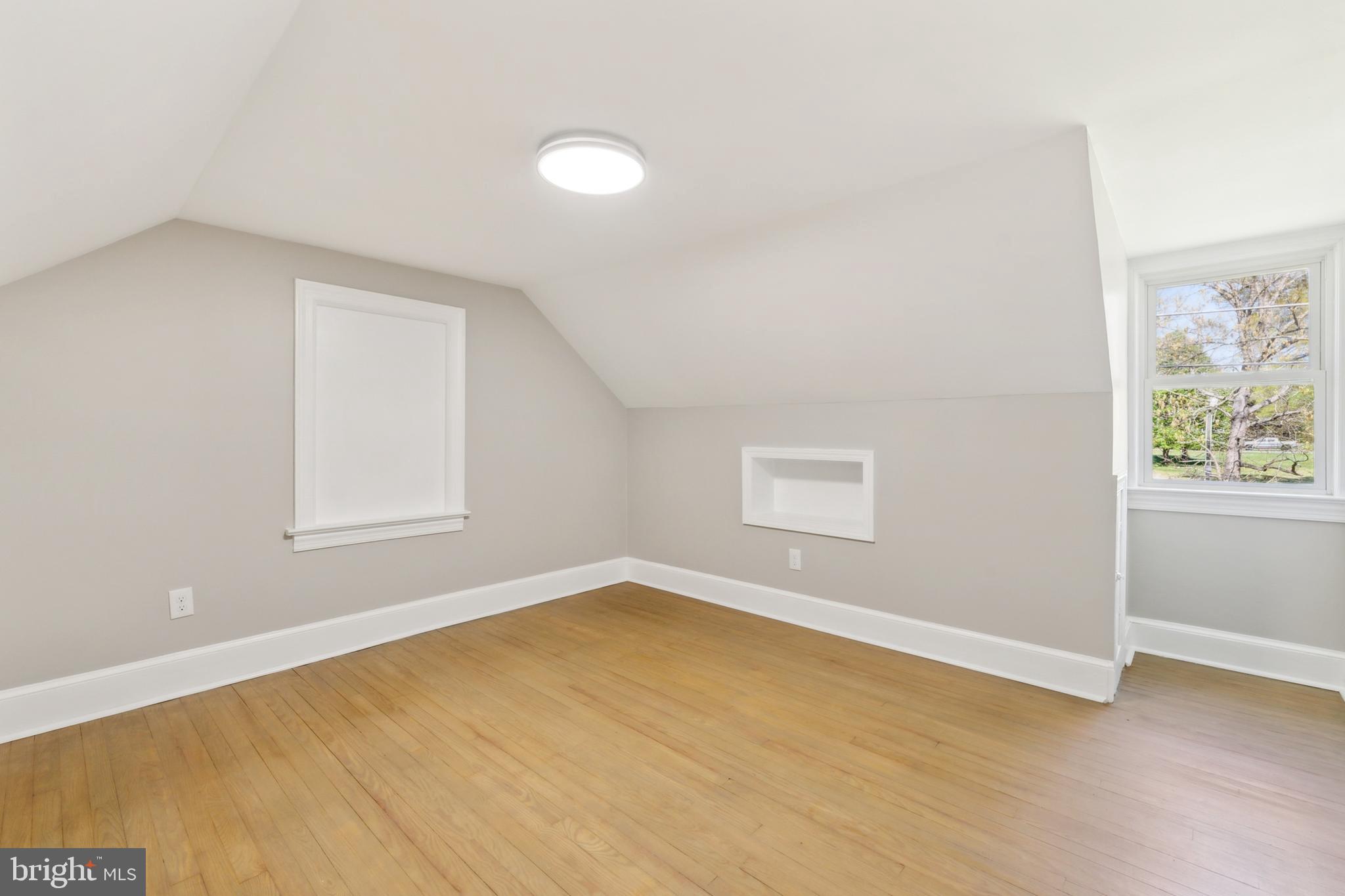 BOWLING GREEN PARK - Residential