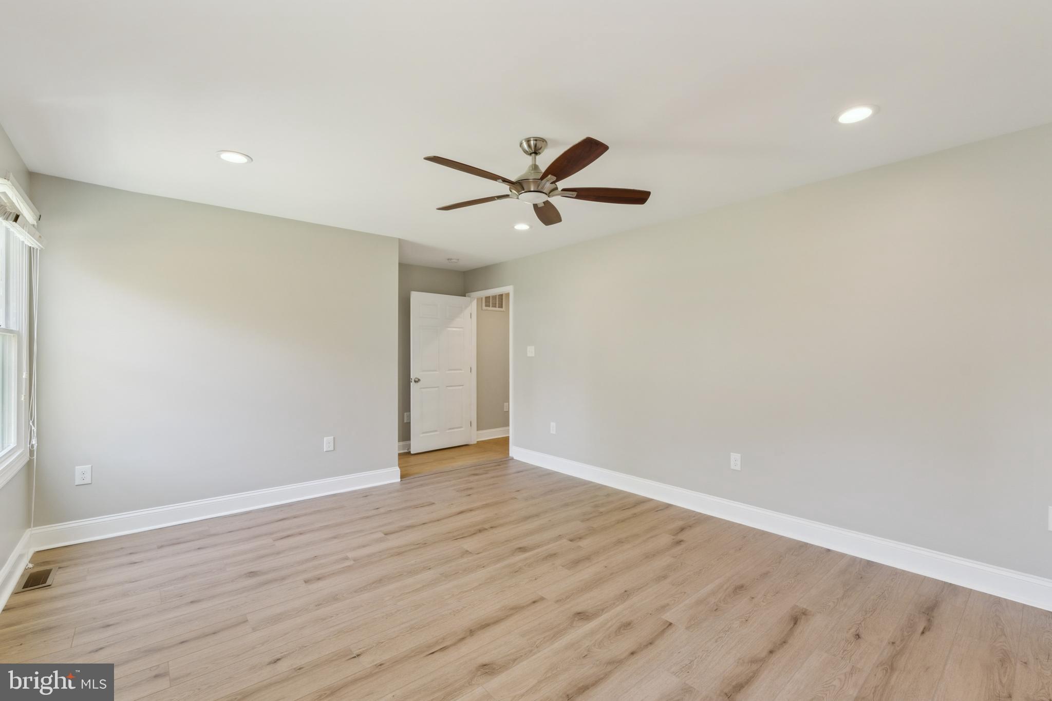 BOWLING GREEN PARK - Residential