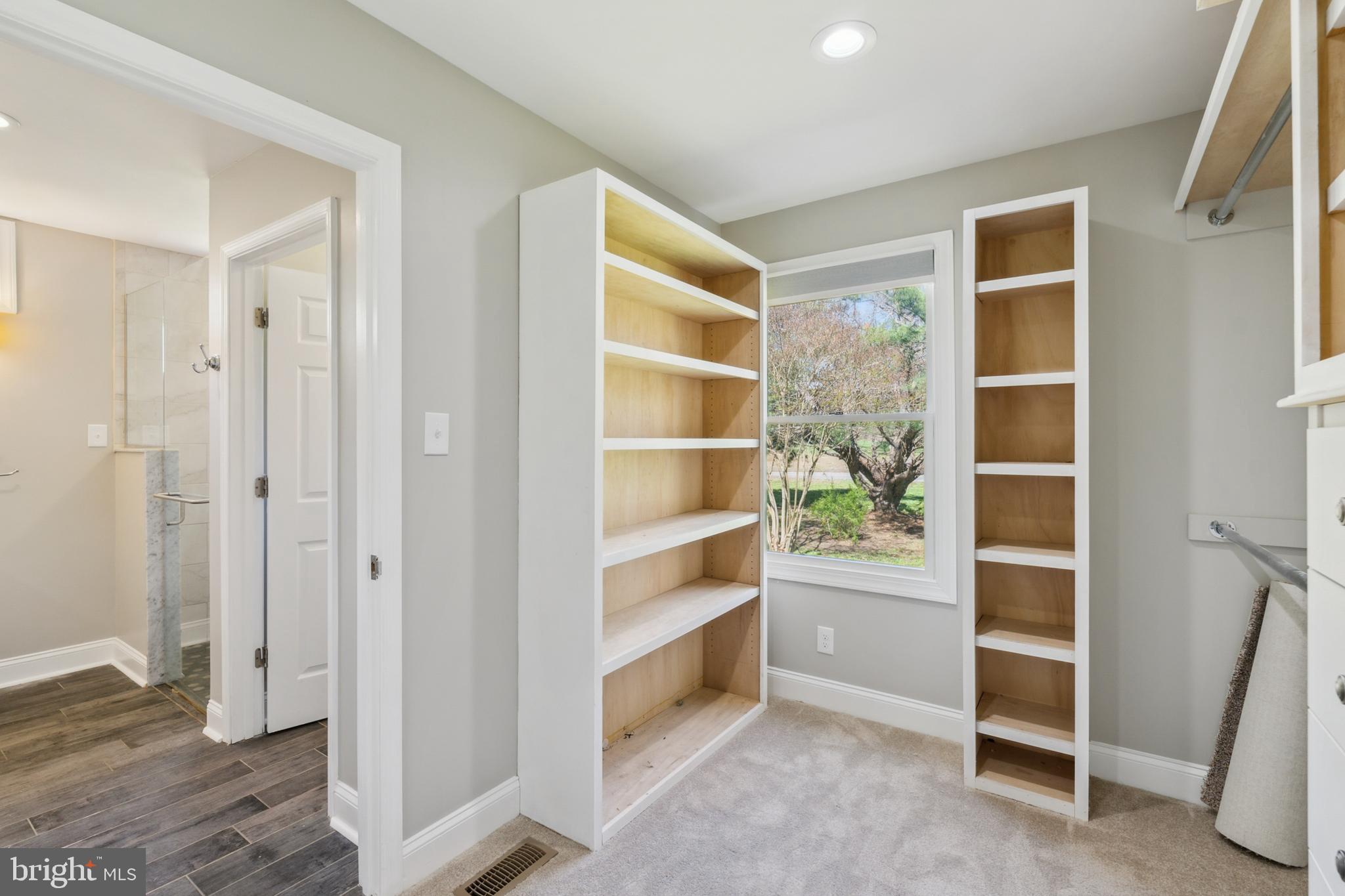 BOWLING GREEN PARK - Residential