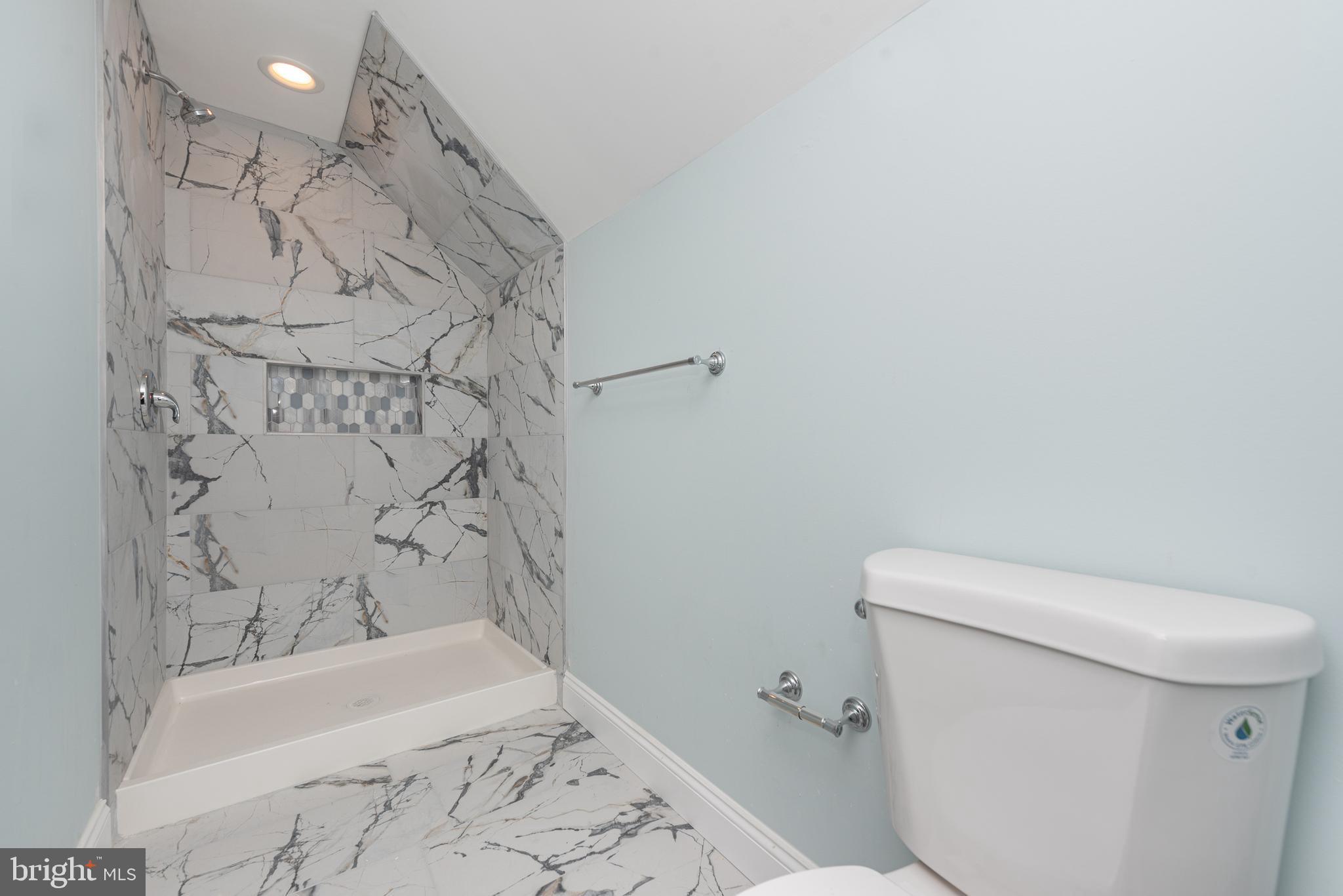 GARDENVILLE - Residential