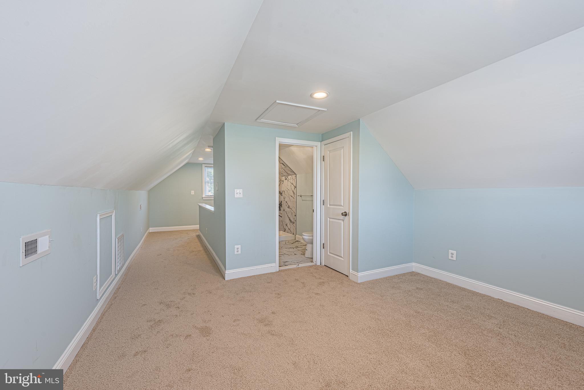 GARDENVILLE - Residential