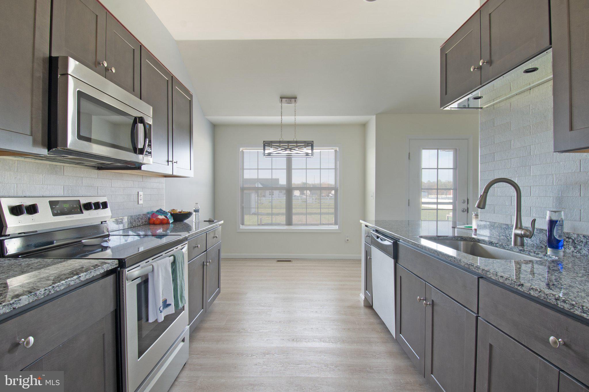 VILLAGE OF JEFFERSON CROSSROAD - Residential