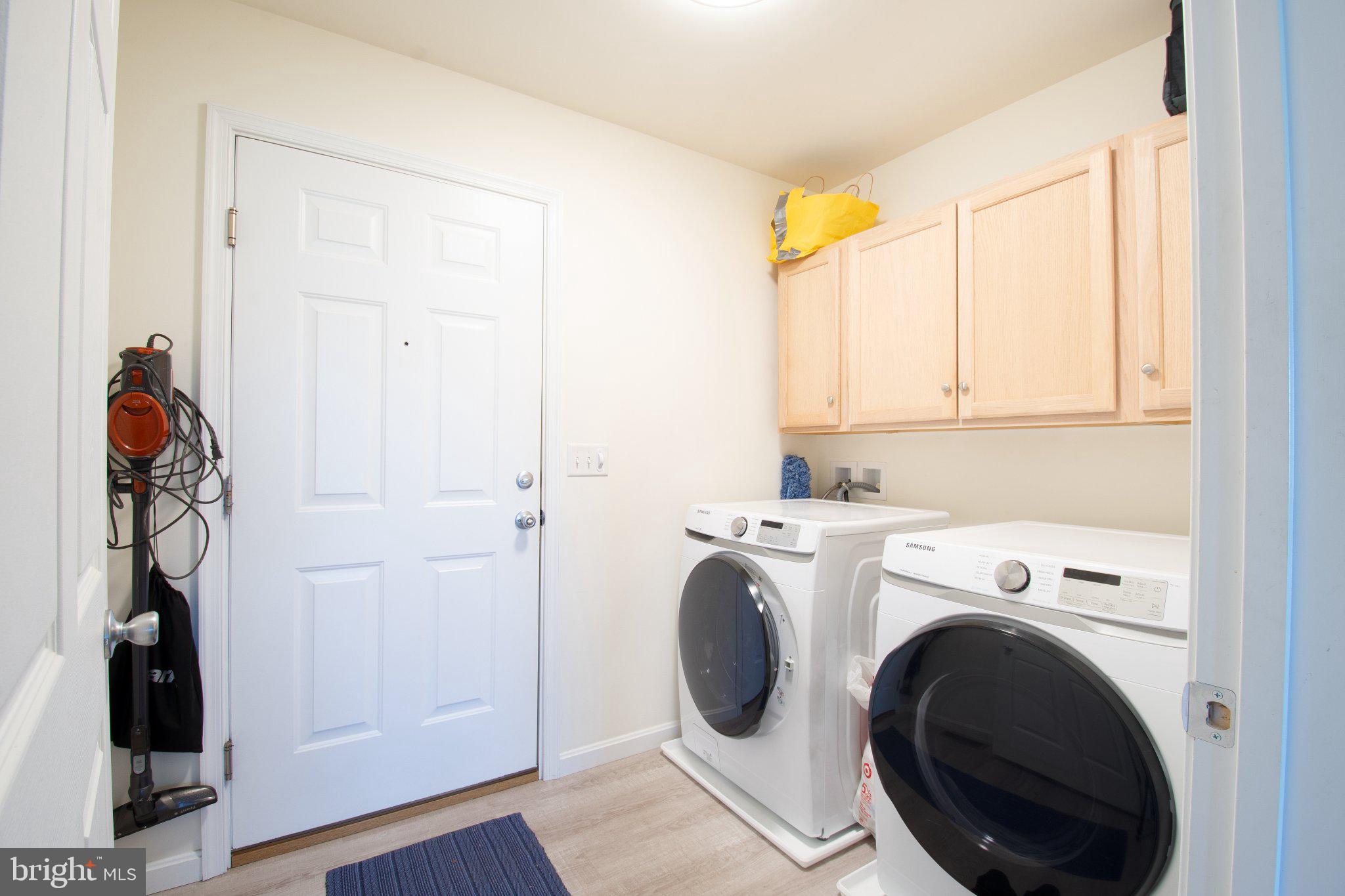 VILLAGE OF JEFFERSON CROSSROAD - Residential