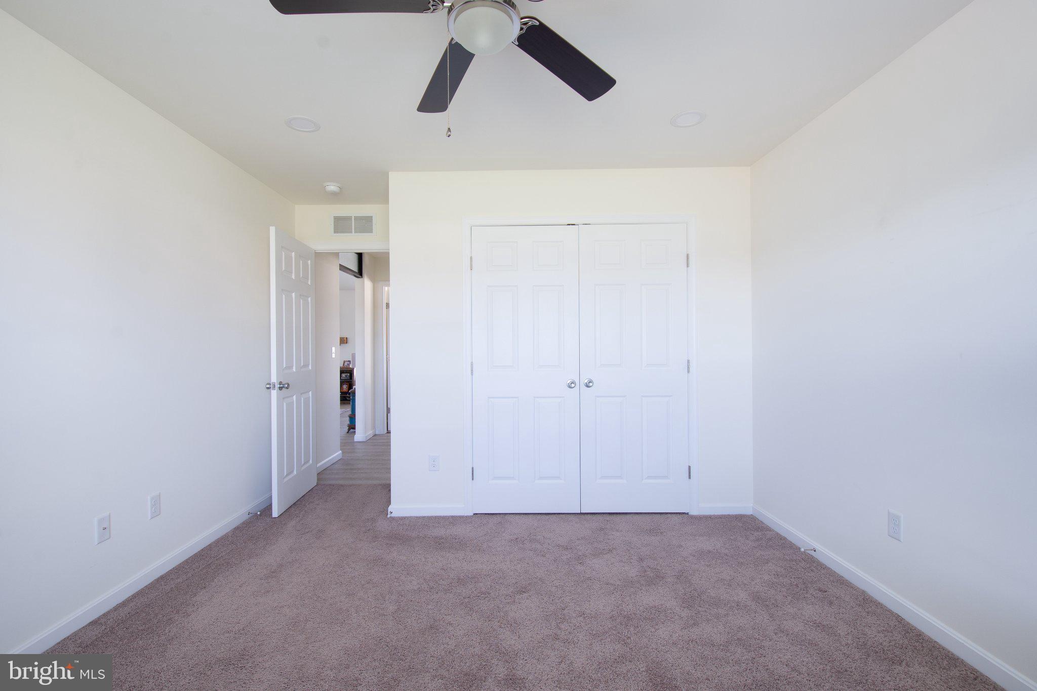 VILLAGE OF JEFFERSON CROSSROAD - Residential