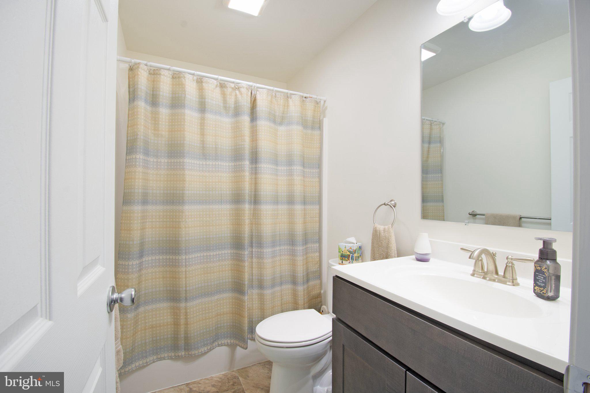 VILLAGE OF JEFFERSON CROSSROAD - Residential