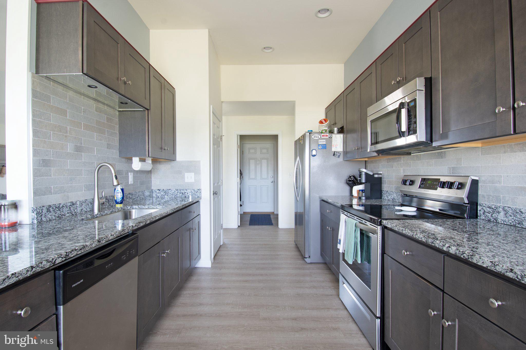 VILLAGE OF JEFFERSON CROSSROAD - Residential