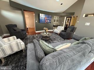 ROSEMARY KNOLLS - Residential Lease