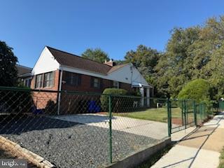 ROSEMARY KNOLLS - Residential Lease