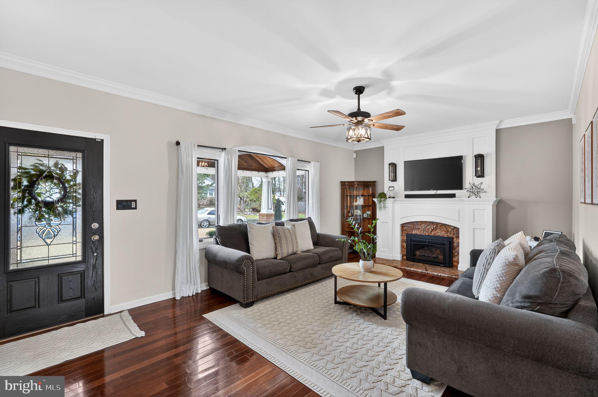 FEASTERVILLE HGTS - Residential