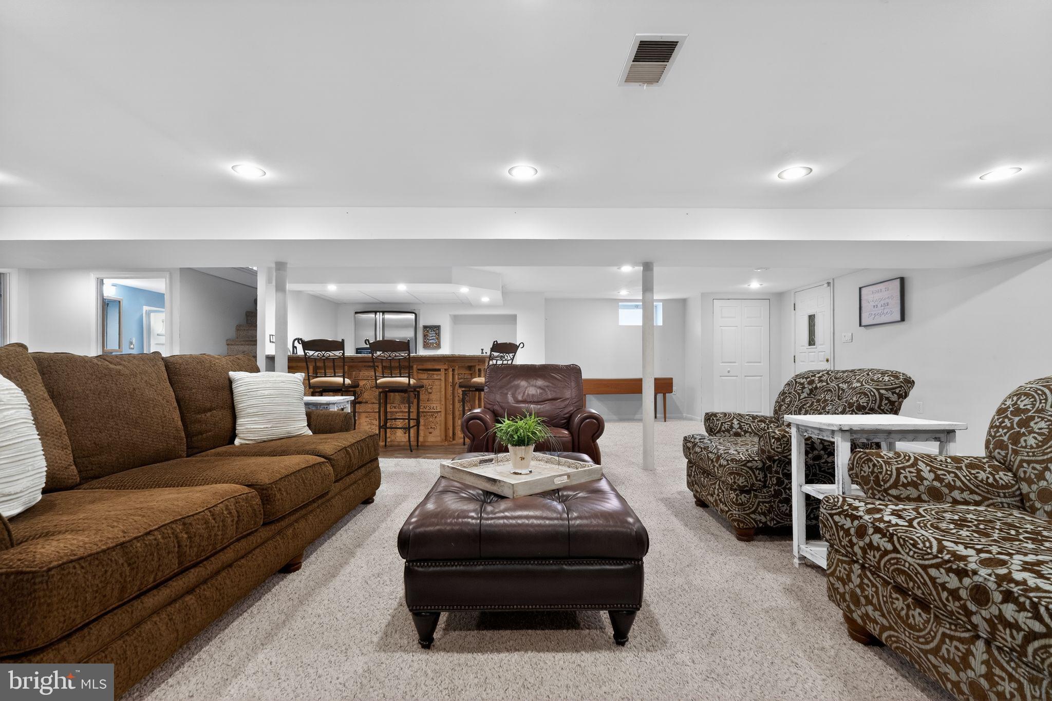 FEASTERVILLE HGTS - Residential