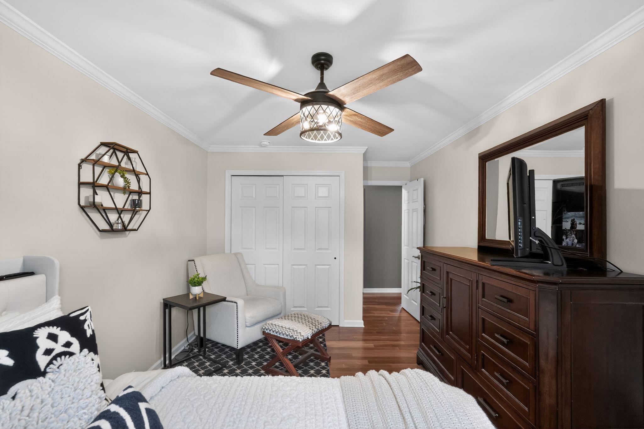 FEASTERVILLE HGTS - Residential