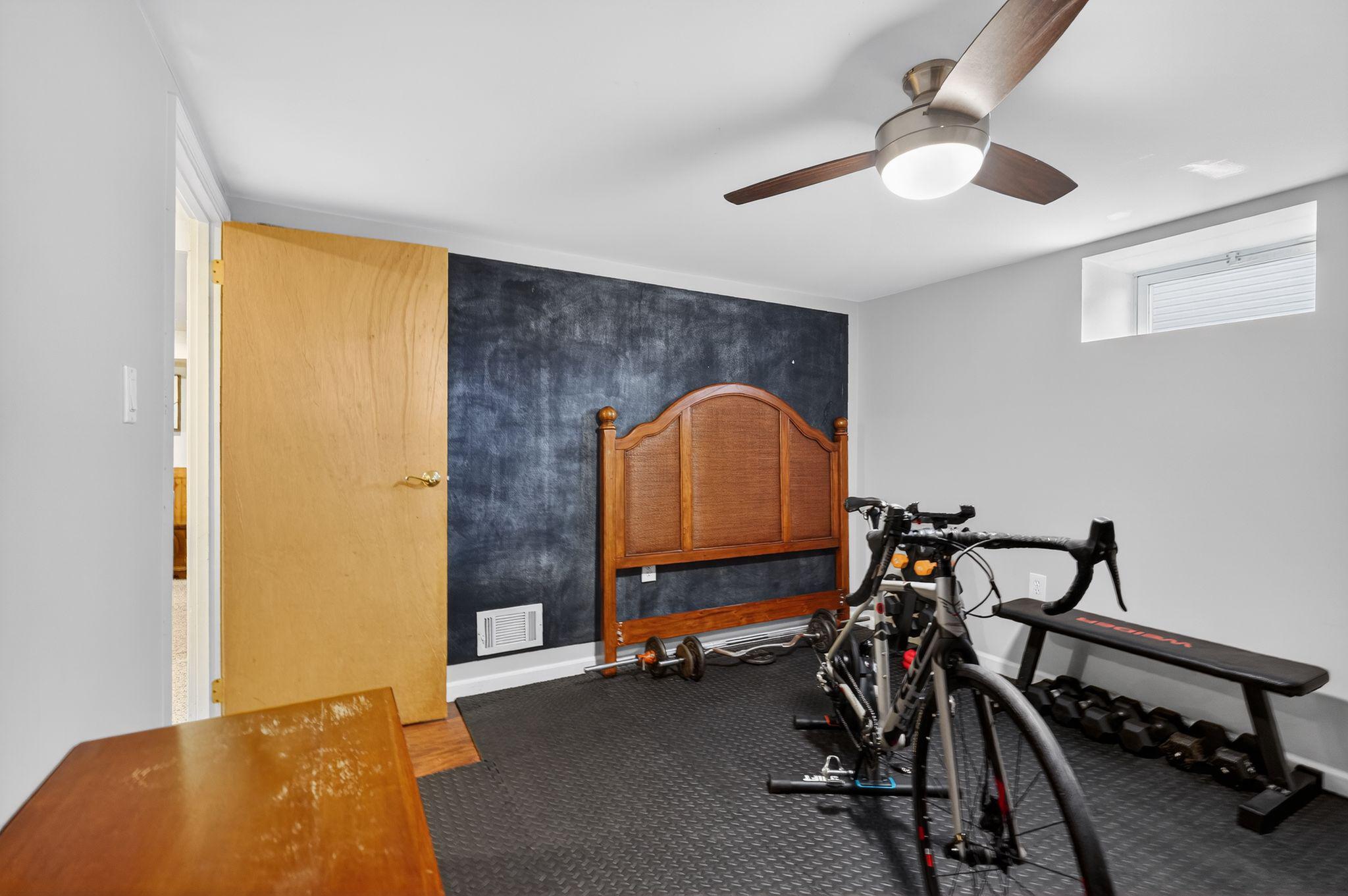 FEASTERVILLE HGTS - Residential