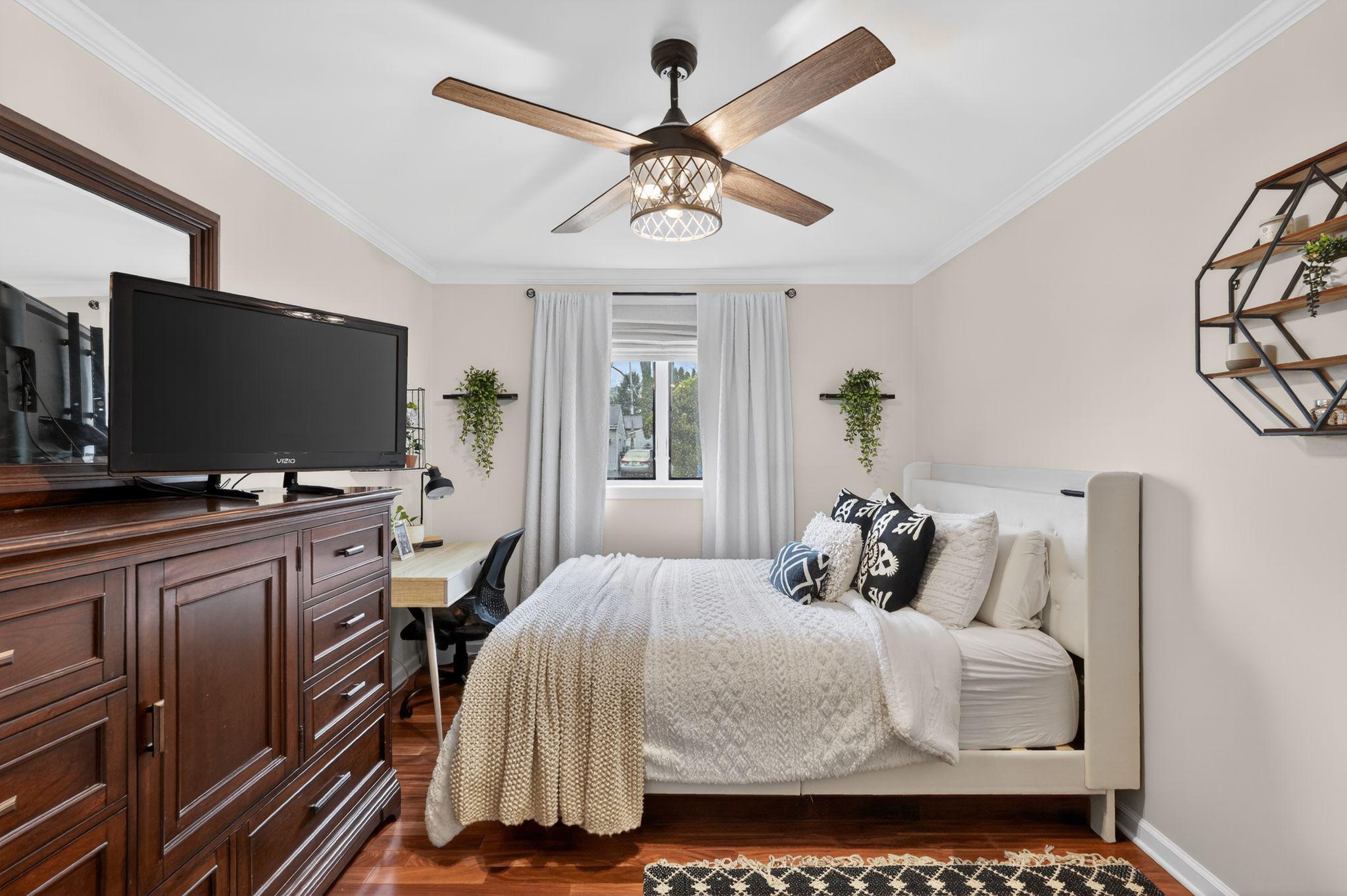 FEASTERVILLE HGTS - Residential