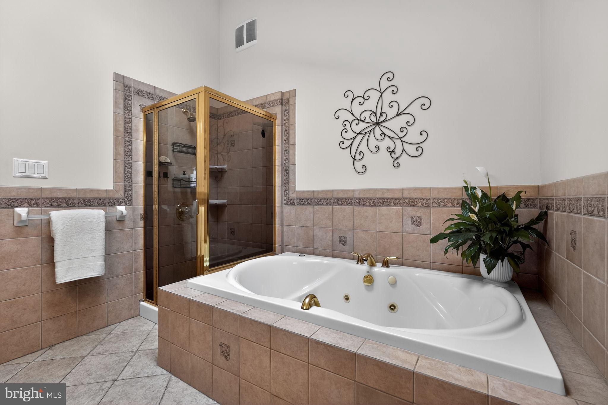 FEASTERVILLE HGTS - Residential