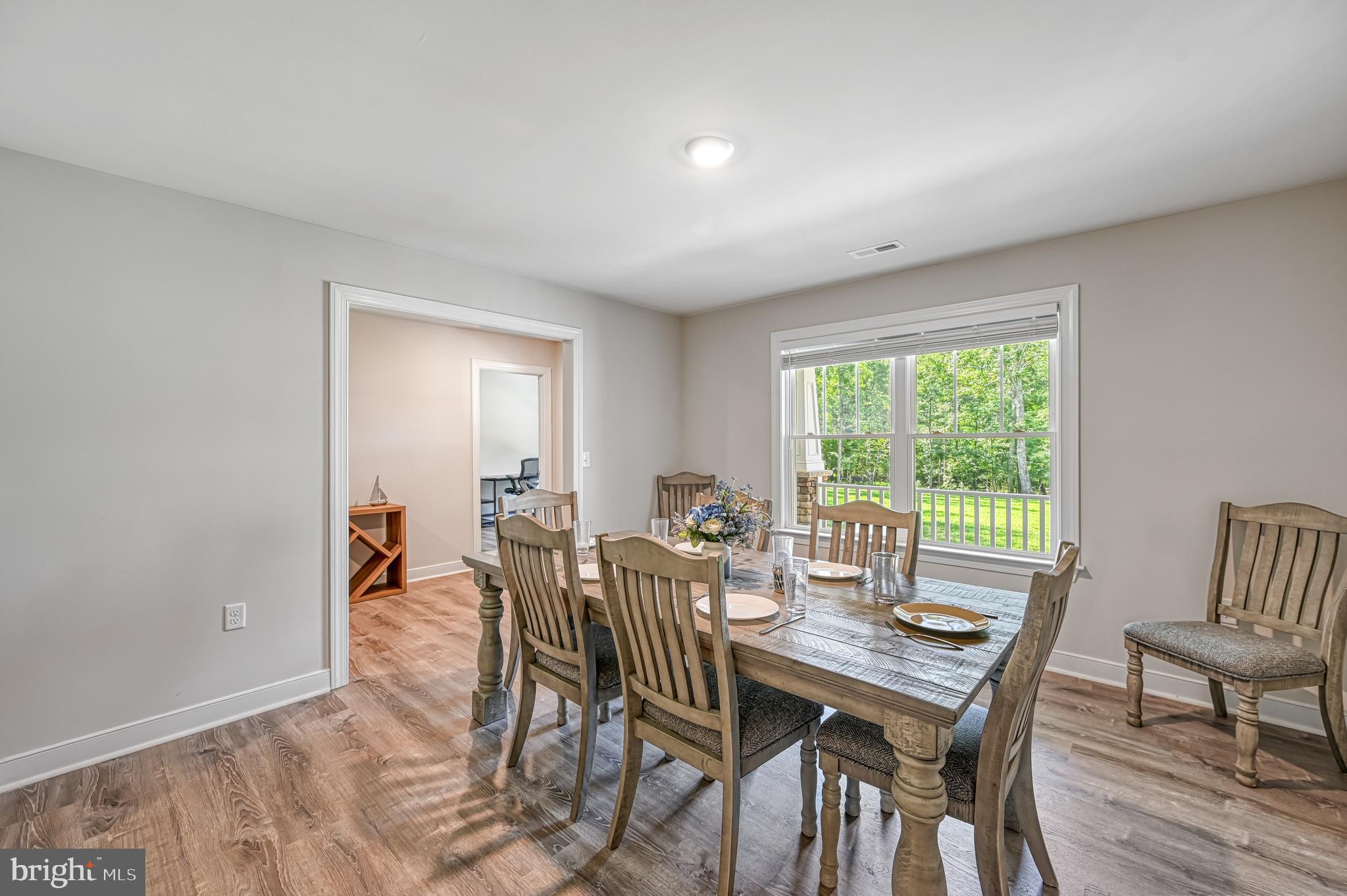 BLUE WATER - Residential Lease