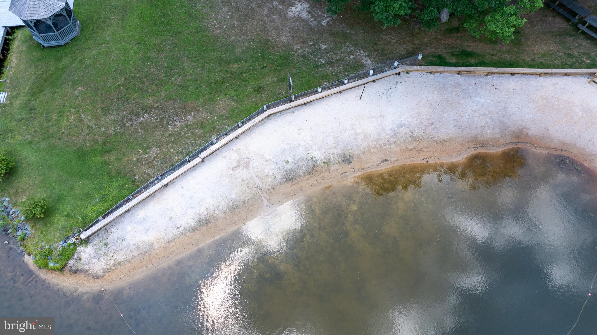 BLUE WATER - Residential Lease