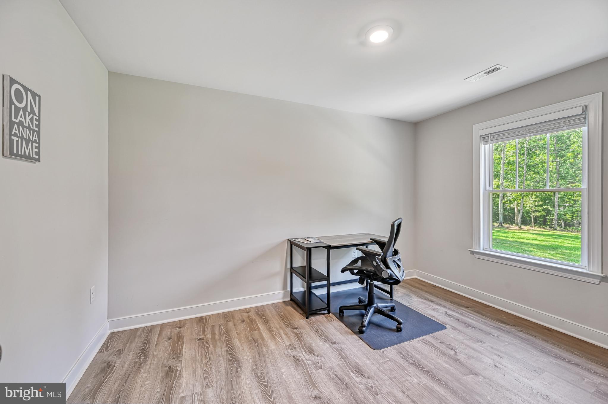 BLUE WATER - Residential Lease