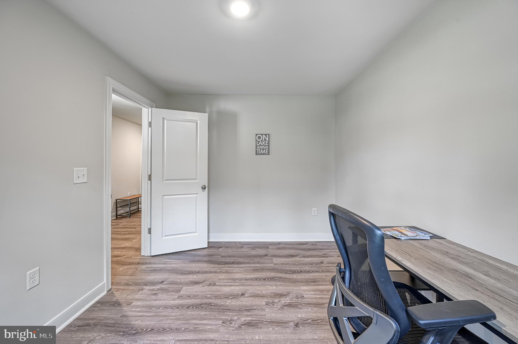 BLUE WATER - Residential Lease