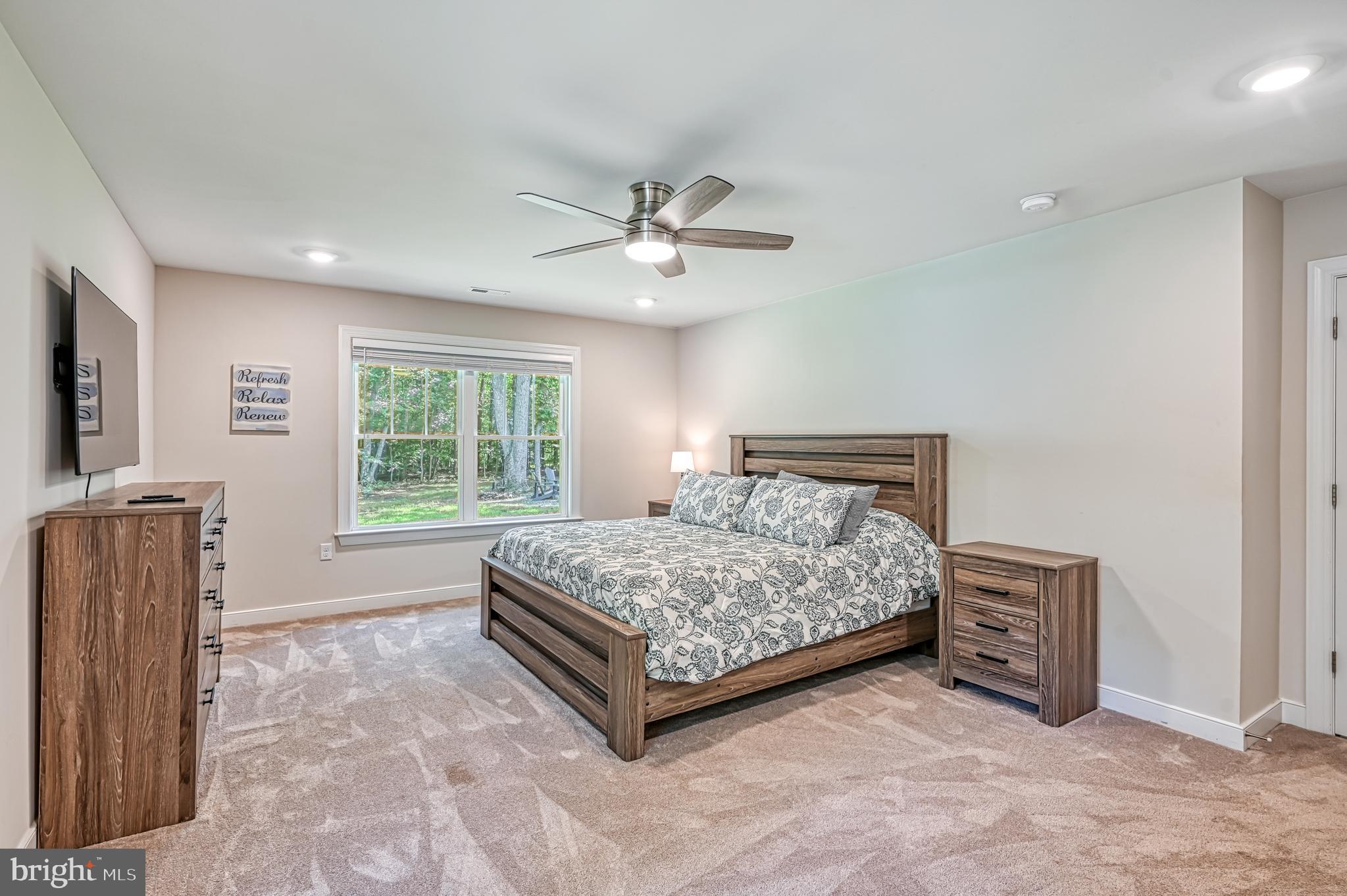 BLUE WATER - Residential Lease